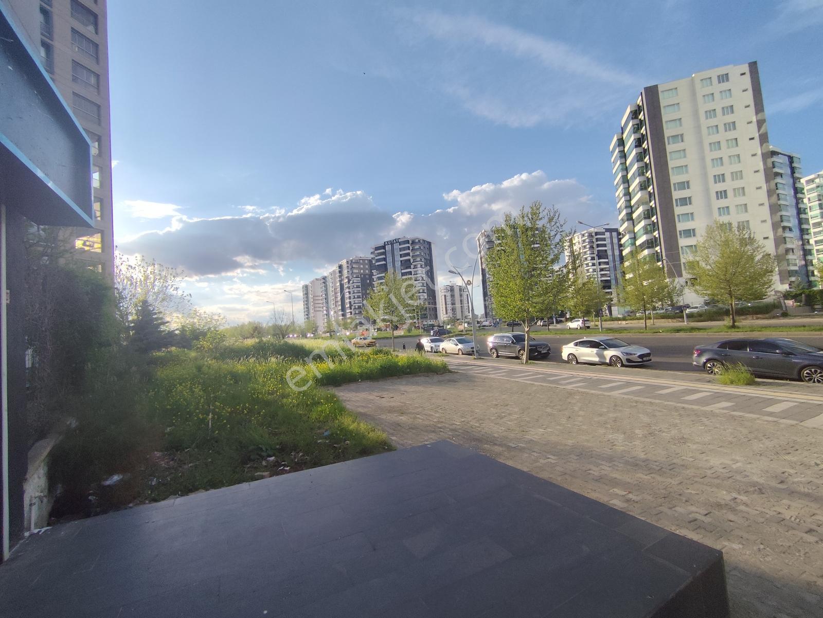 Rota'dan Merkezi Konumda Kiralık Dükkan - Görsel 26