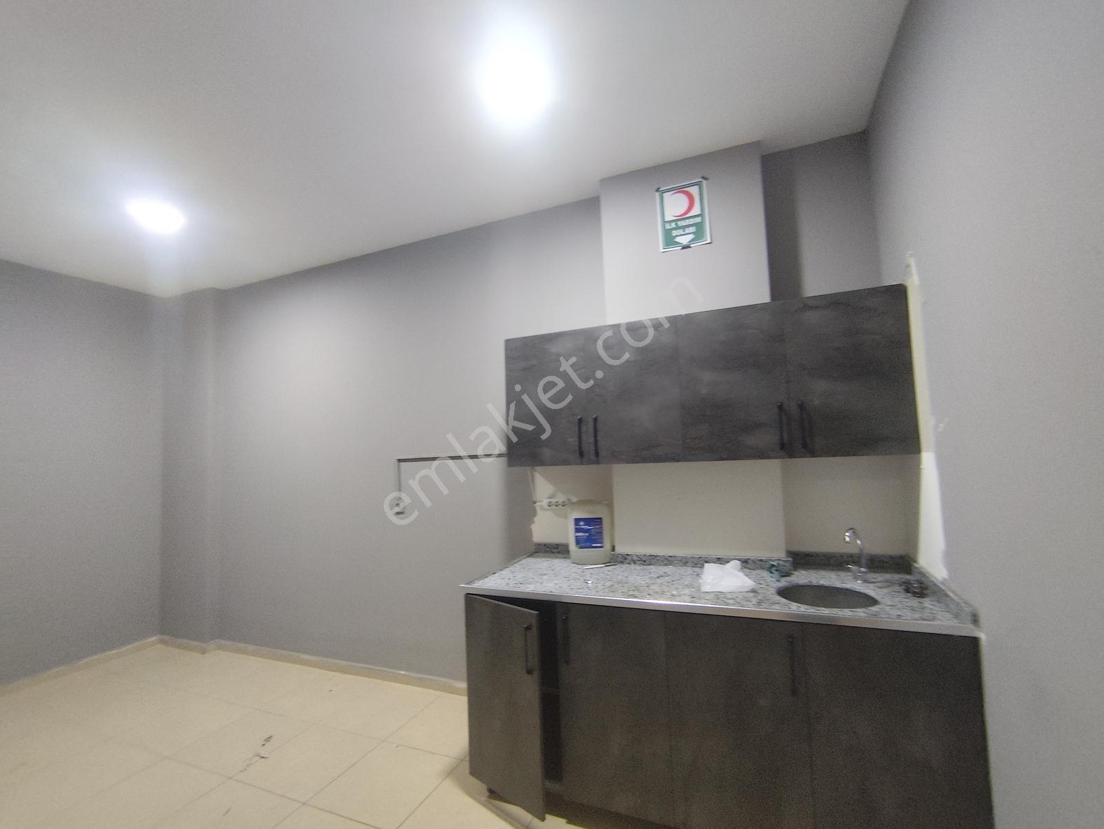 Rota'dan Merkezi Konumda Kiralık Dükkan - Görsel 20