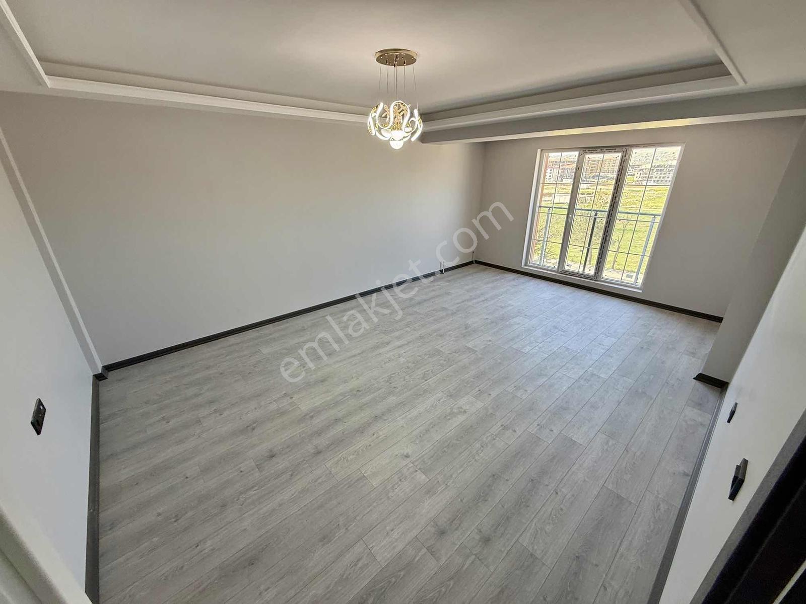 Bulvar Üzeri E.banyo-g.odalı Emsalsiz Geniş 3+1 Sıfır Köşe Daire - Görsel 10