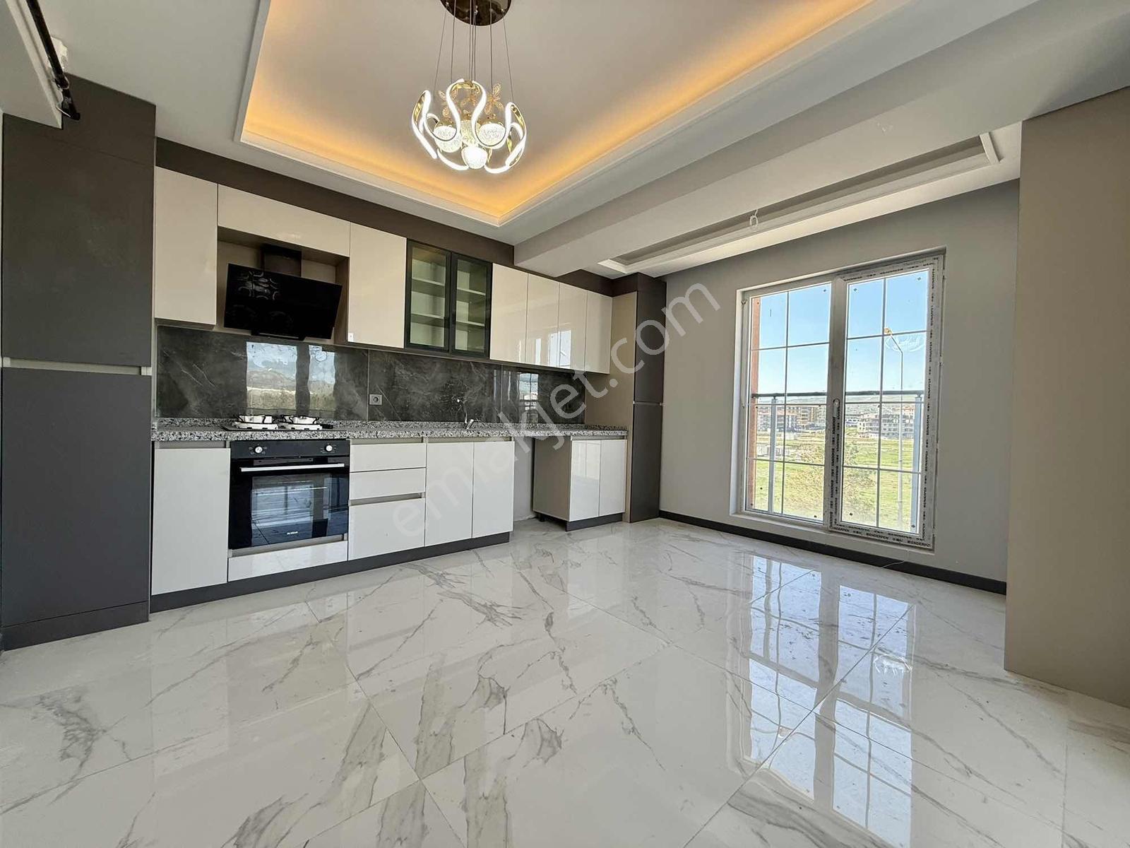 Bulvar Üzeri E.banyo-g.odalı Emsalsiz Geniş 3+1 Sıfır Köşe Daire - Görsel 23