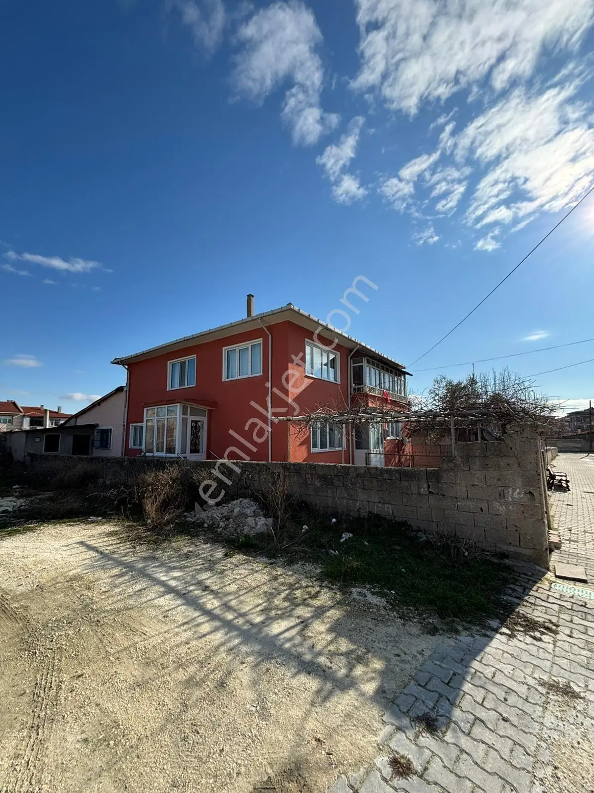 2 Katlı Bahçeli Müstakil Ev - Görsel 2