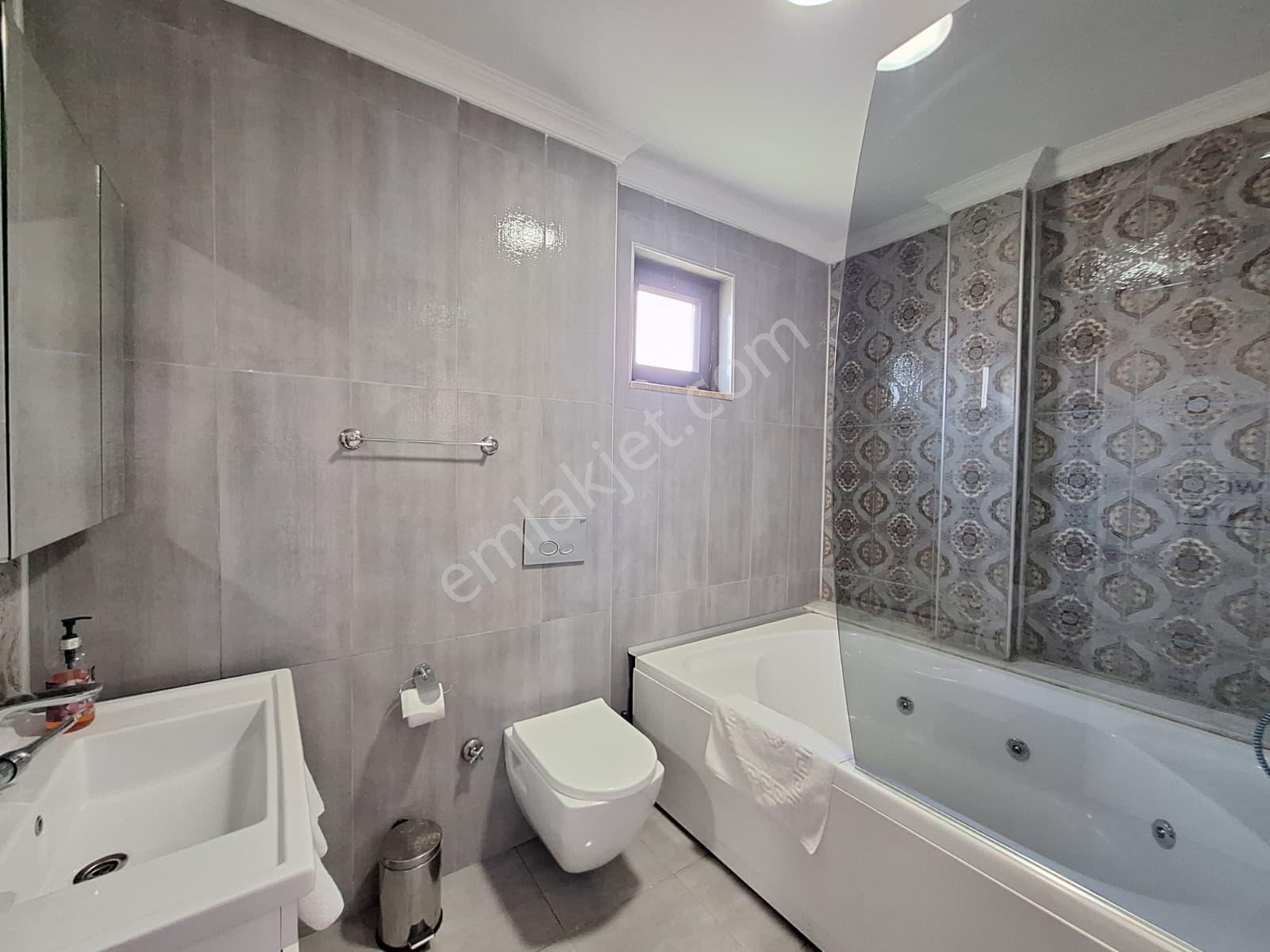 Sapanca Kırkpınar Bağdat Caddesinde Müstakil, Eşyalı Satılık Villa - Görsel 27