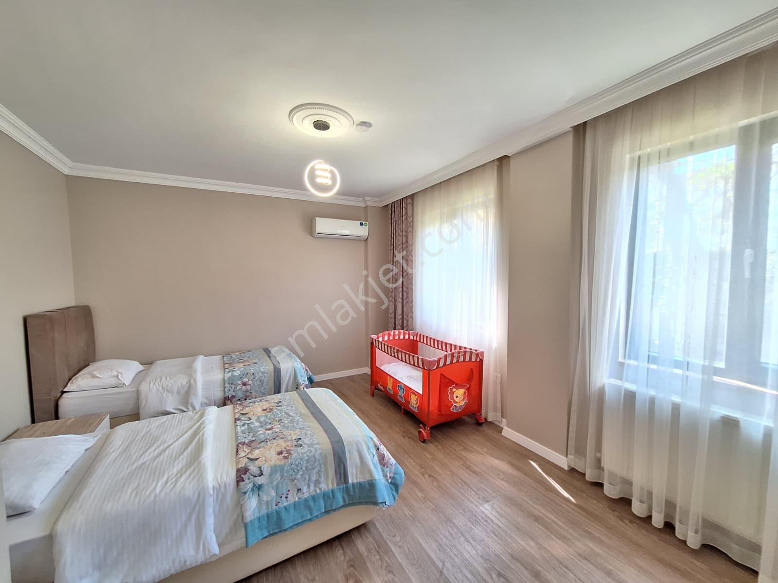 Sapanca Kırkpınar Bağdat Caddesinde Müstakil, Eşyalı Satılık Villa - Görsel 17