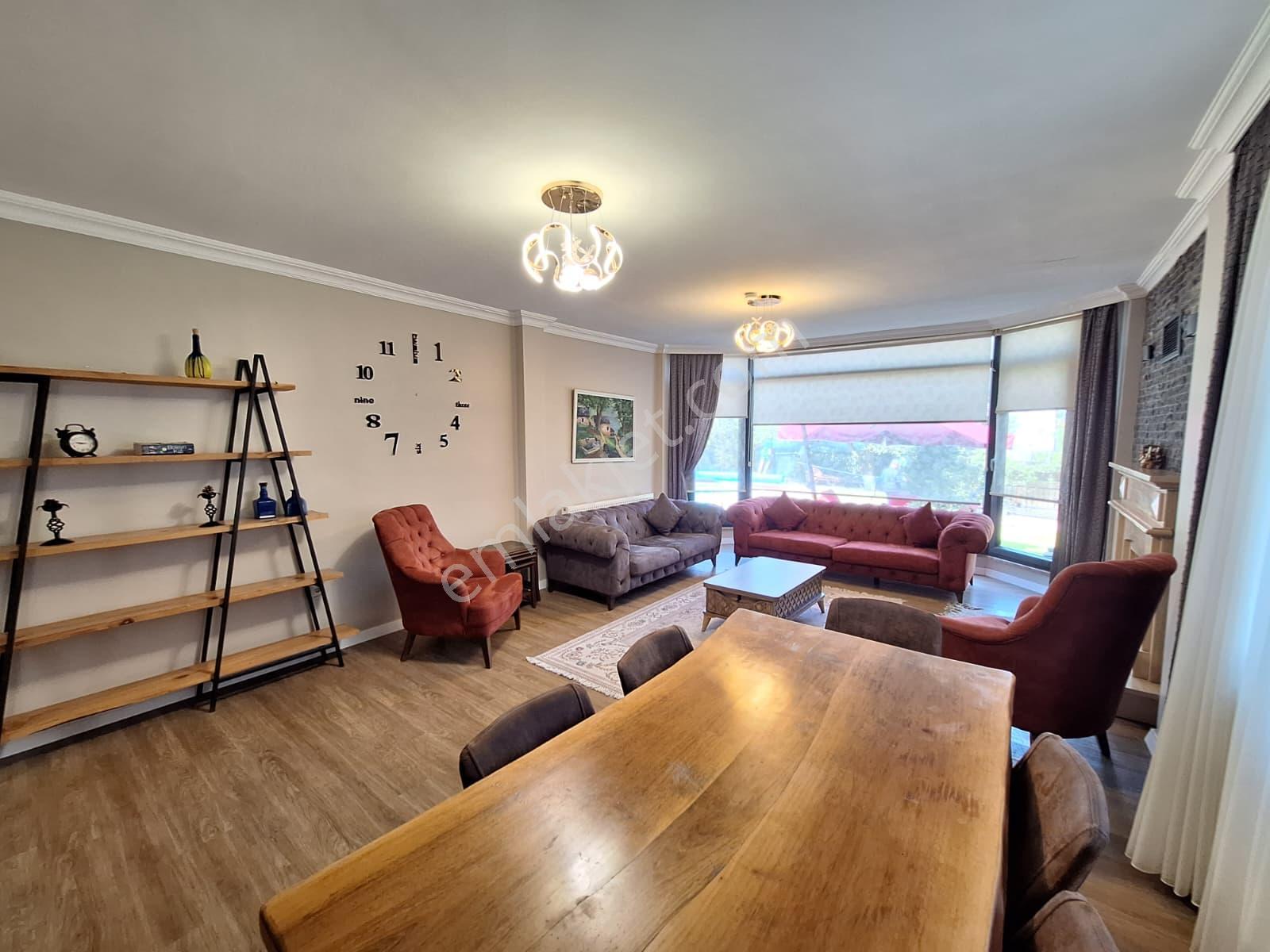 Sapanca Kırkpınar Bağdat Caddesinde Müstakil, Eşyalı Satılık Villa - Görsel 11
