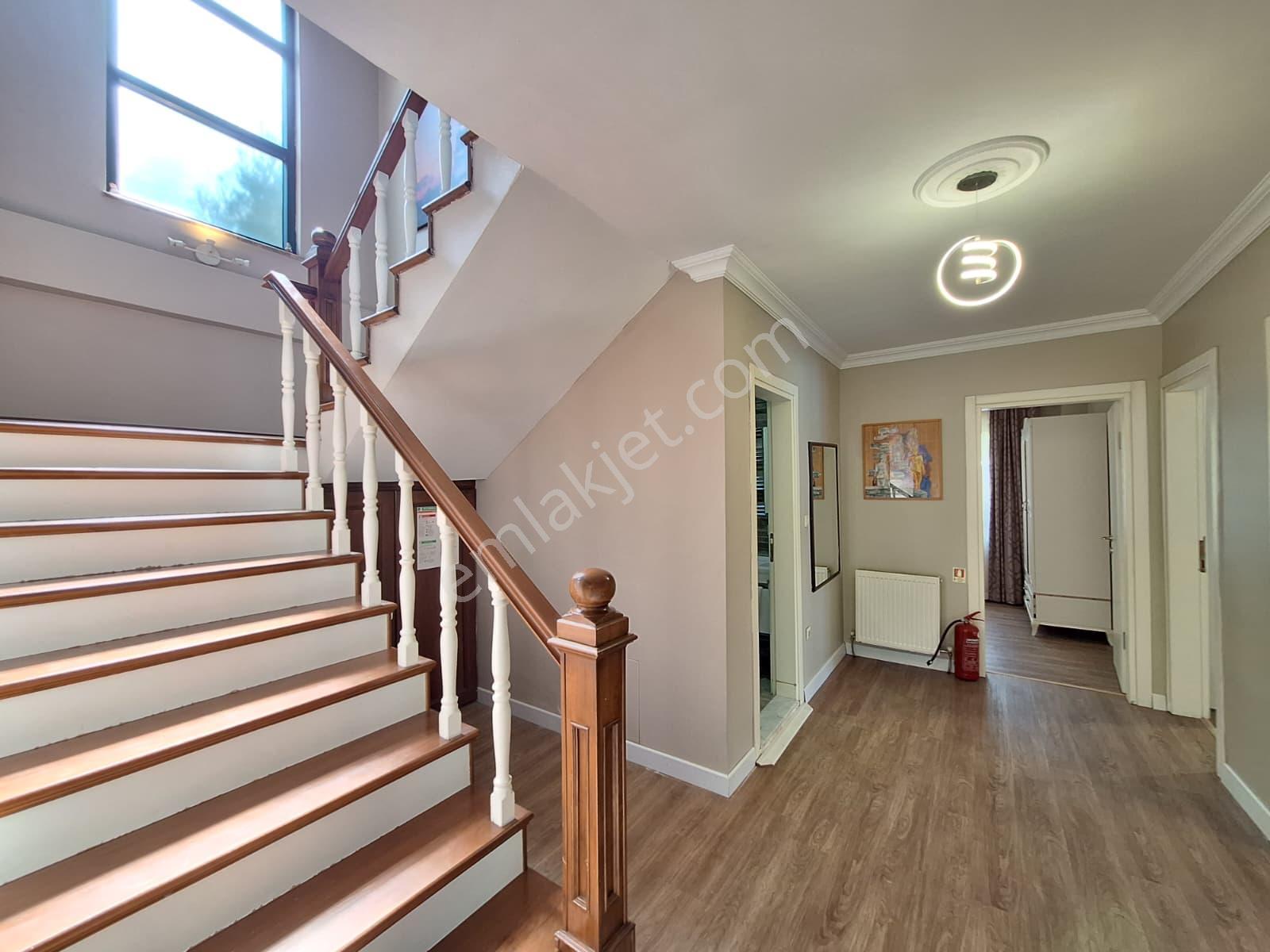 Sapanca Kırkpınar Bağdat Caddesinde Müstakil, Eşyalı Satılık Villa - Görsel 7