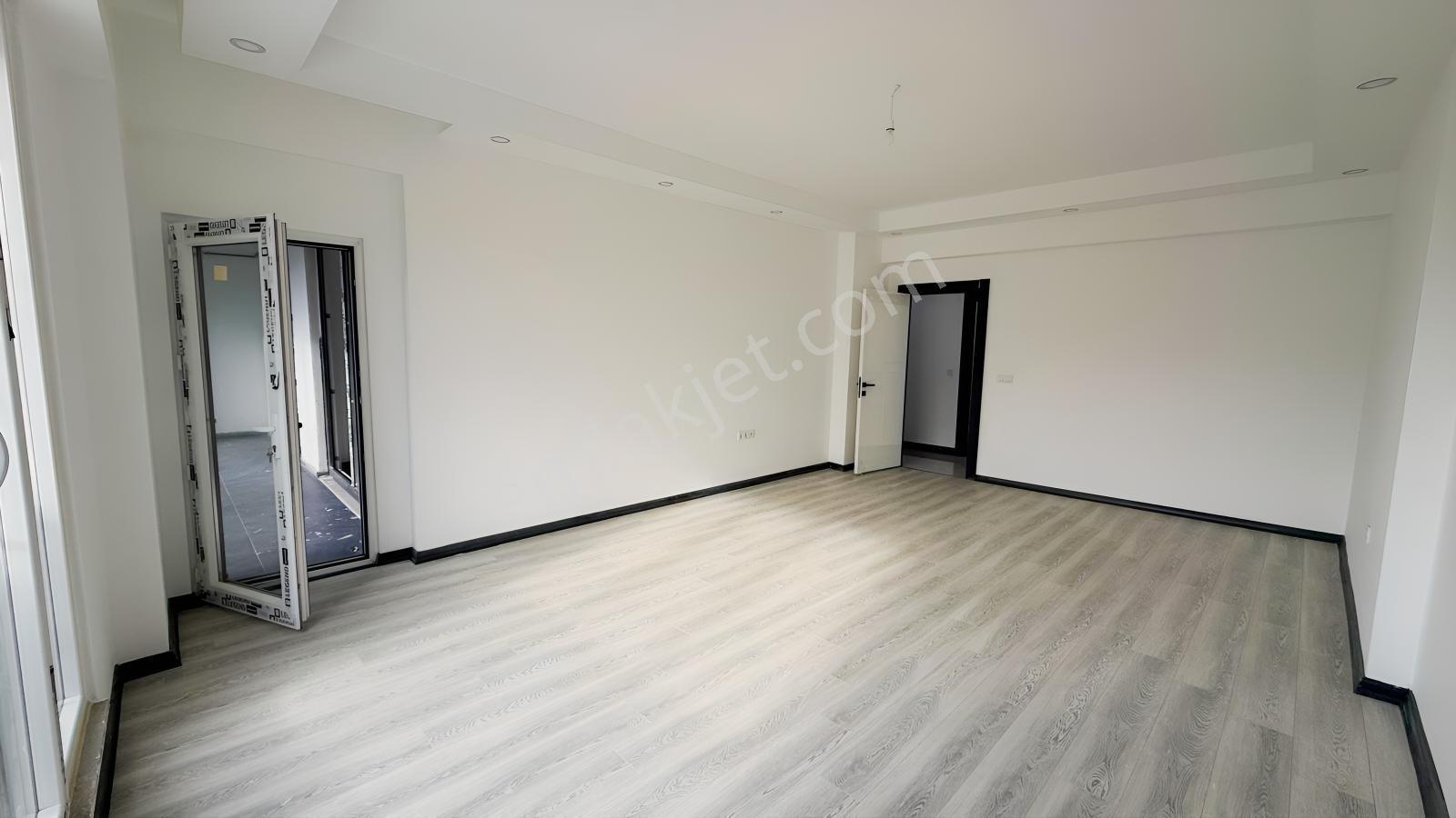 Hürriyet Mahallesi İzsiz Towersta Havuz Cephe 3+1 Kiralık Daire - Görsel 26
