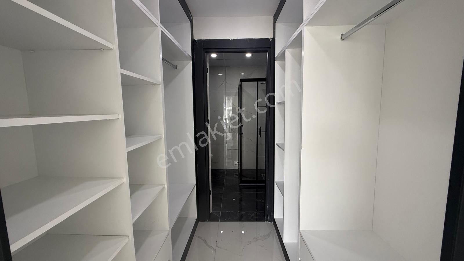 Hürriyet Mahallesi İzsiz Towersta Havuz Cephe 3+1 Kiralık Daire - Görsel 27