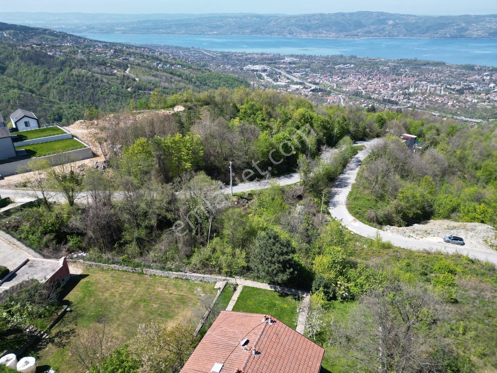 Göl Manzaralı İmar Sınırında Anayol Üstü Arazi - Görsel 13