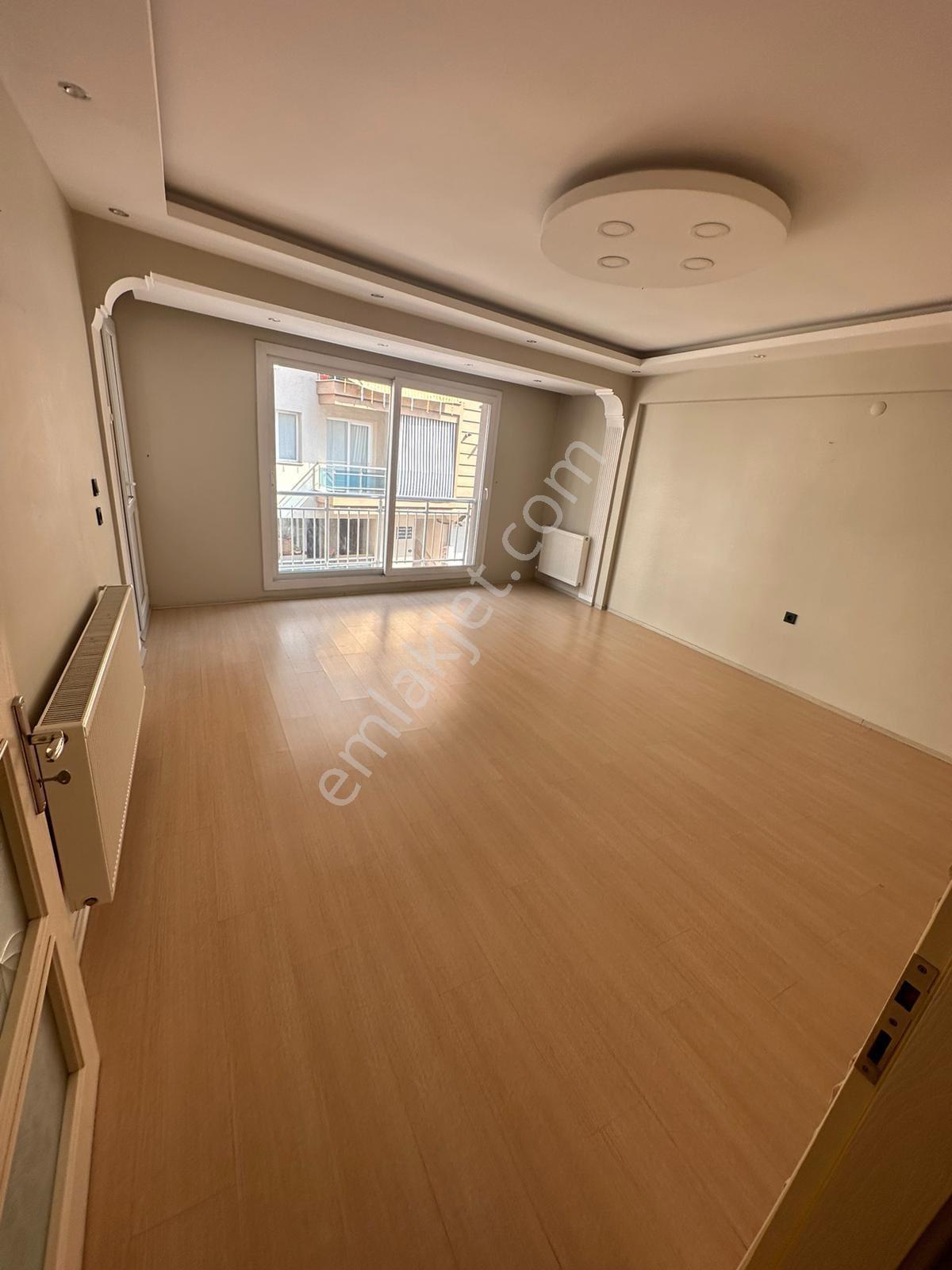 Türker Emlak I Yıldız Caddesi Yakını 3+1 140m2 , Doğalgazlı , Yeni Bina - Görsel 5