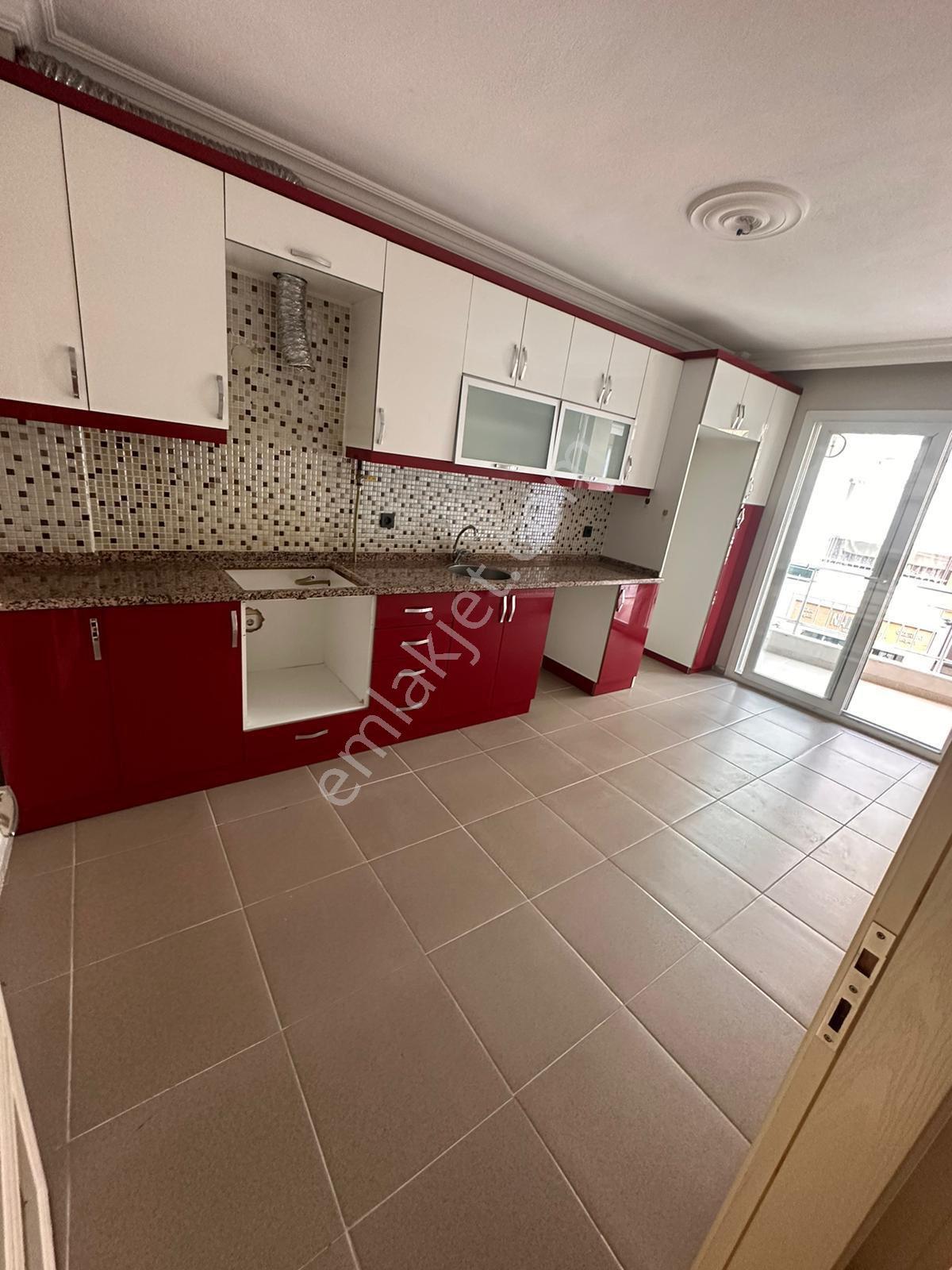 Türker Emlak I Yıldız Caddesi Yakını 3+1 140m2 , Doğalgazlı , Yeni Bina - Görsel 25