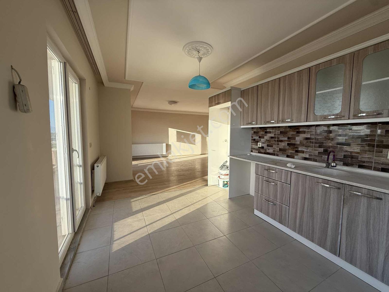 Gömeç Site İçerisinde Ferah Deniz Manzaralı 3+1 Daire - Görsel 9