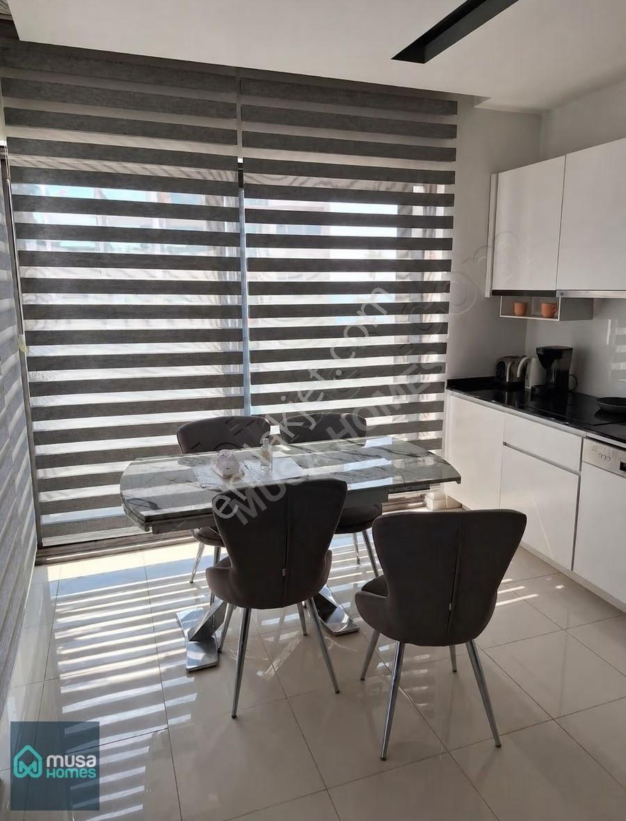 Alanya Oba'da Denize 50m Deniz Manzaralı 2+1 Full Eşyalı - Görsel 14