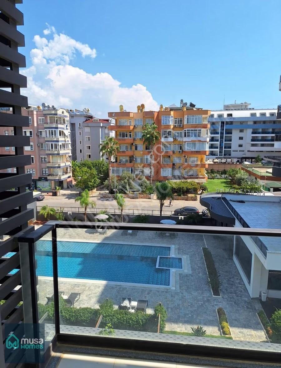 Alanya Oba'da Denize 50m Deniz Manzaralı 2+1 Full Eşyalı - Görsel 15
