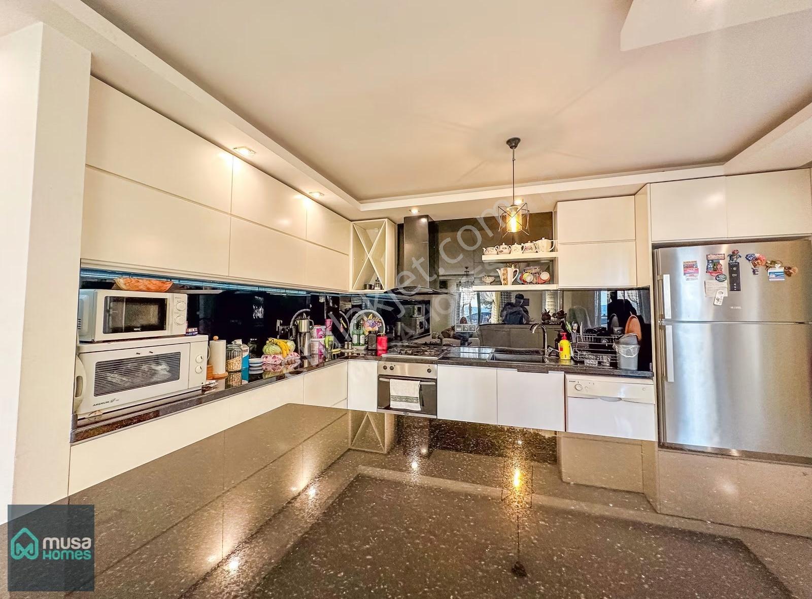 Kleopatra Plajı Karşısında Denize Sıfır 3+1 Satılık Daire Alanya - Görsel 11