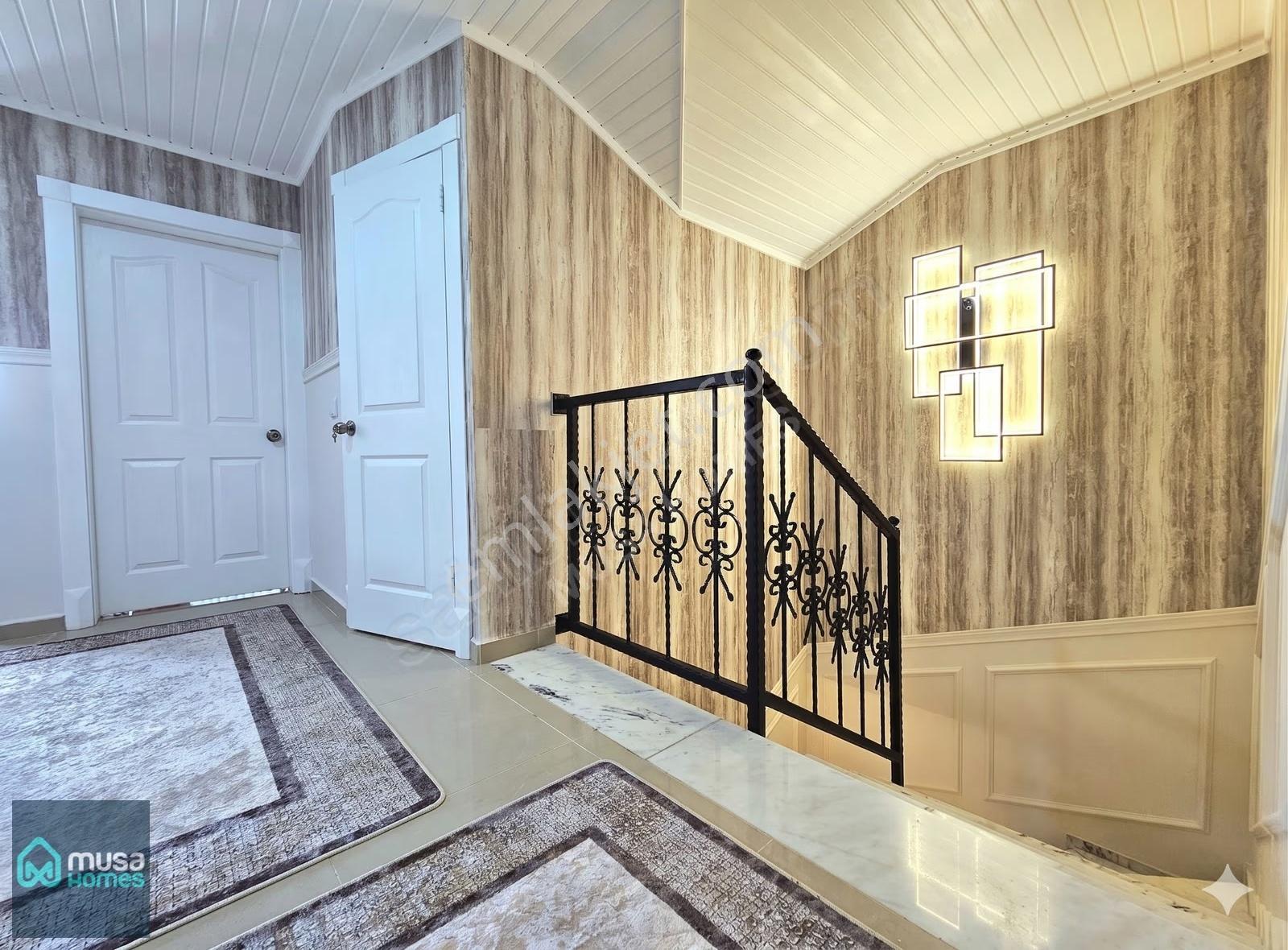 Alanya Oba Satılık 3+1 Dubleks Daire 200 M² Havuzlu Site Denize - Görsel 13