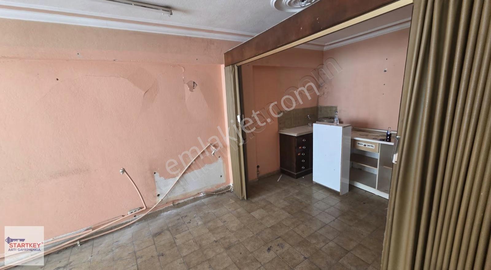Karşıyaka Çarşı, İşbank (eshot) Sokağı, 2. Kat, Satılık Ofisler - Görsel 4