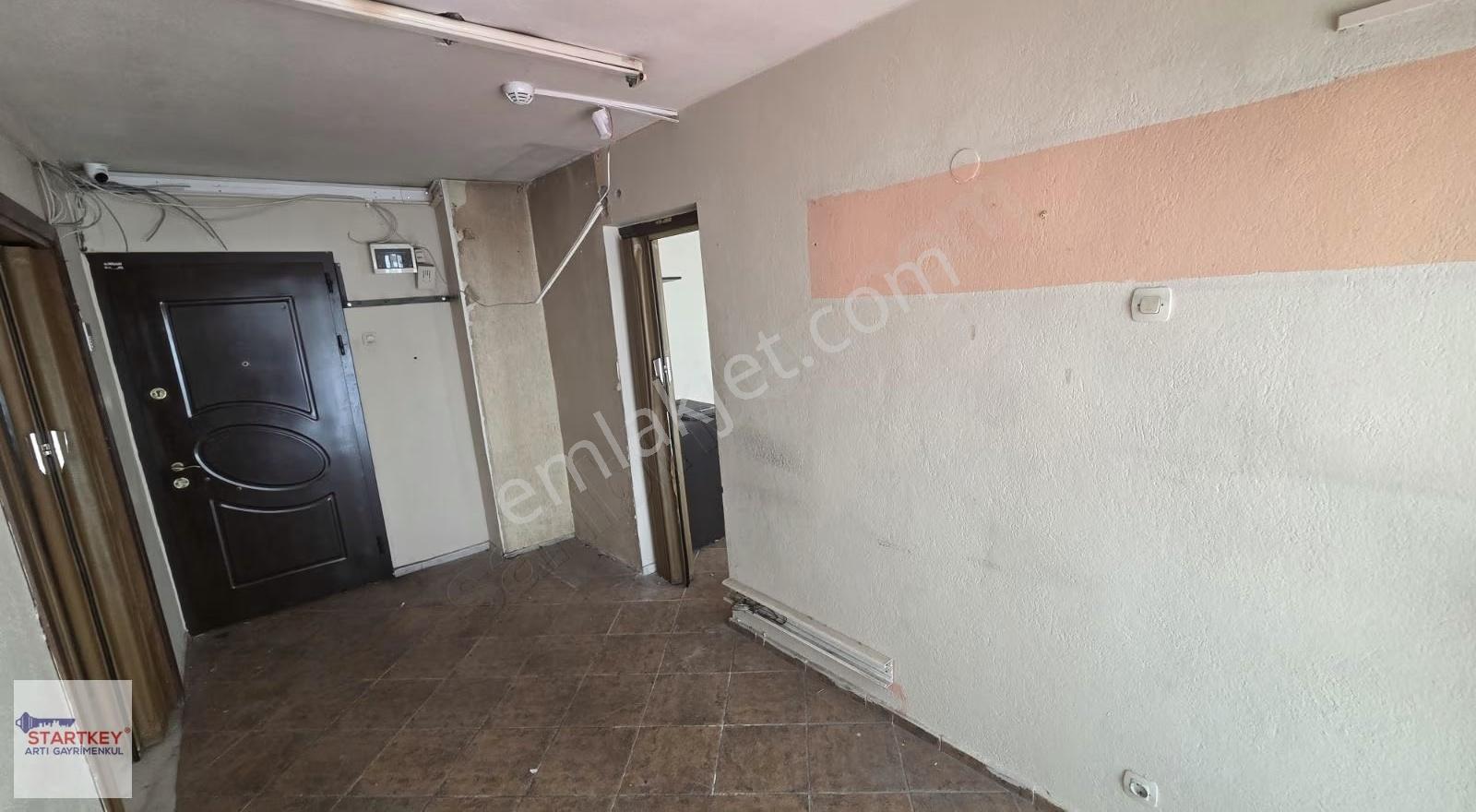 Karşıyaka Çarşı, İşbank (eshot) Sokağı, 2. Kat, Satılık Ofisler - Görsel 2