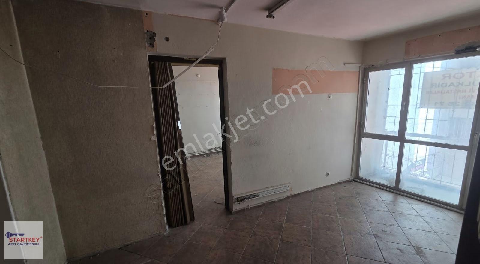 Karşıyaka Çarşı, İşbank (eshot) Sokağı, 2. Kat, Satılık Ofisler - Görsel 21