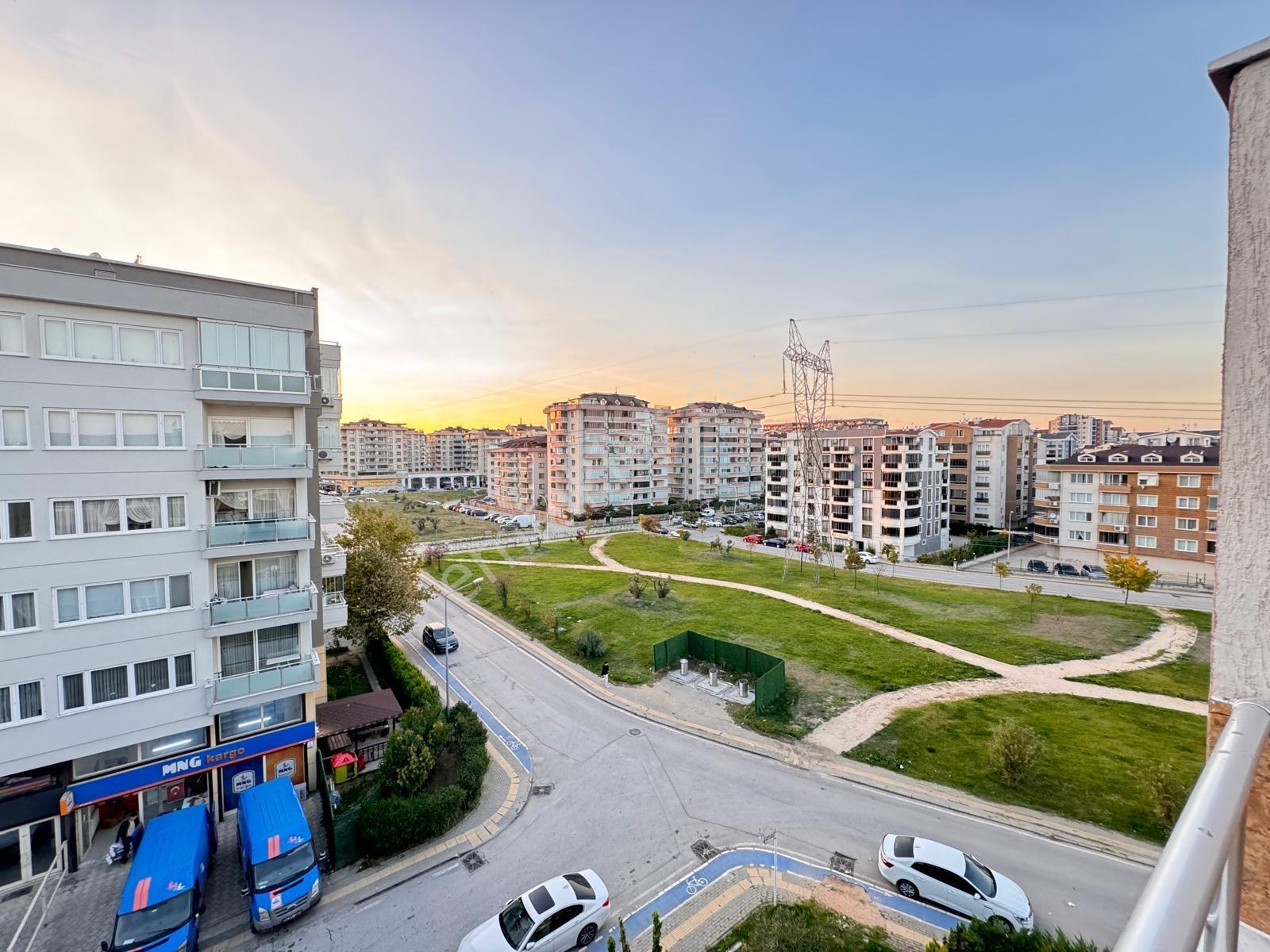 Rw Land Gayrimenkul Özlüce Altınova Site 3+1 230m2 Teras Dubleks - Görsel 28