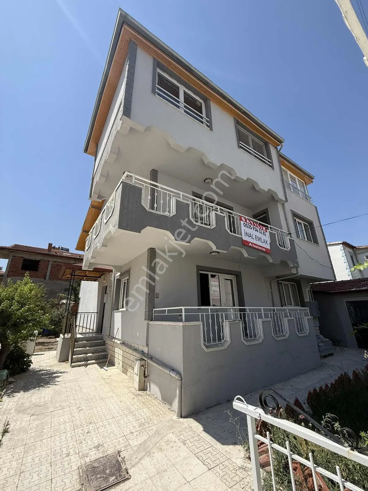 İnal Emlaktan Emekte Satılık 3 Katlı Müstakil Ev - Görsel 33