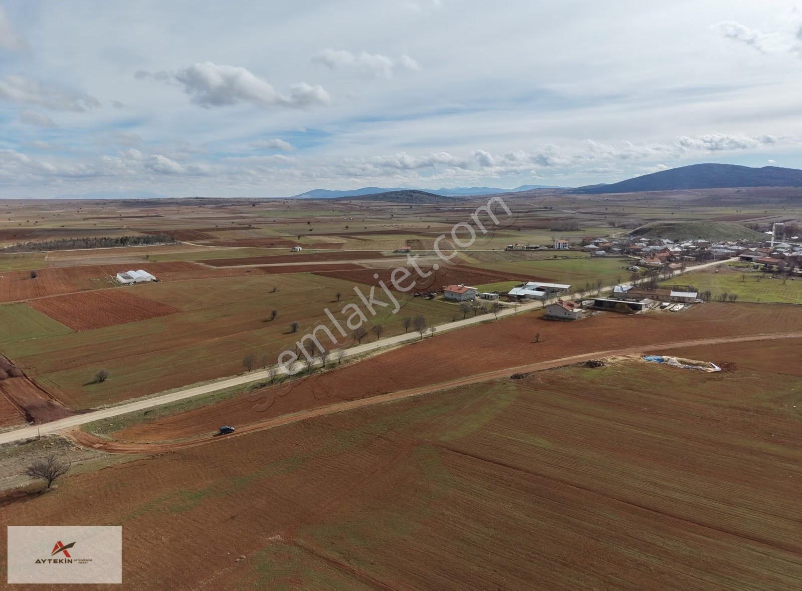 Konya / Akören / Karahüyük Mahallesinde 1.951 M² Müstakil Tapulu - Görsel 3
