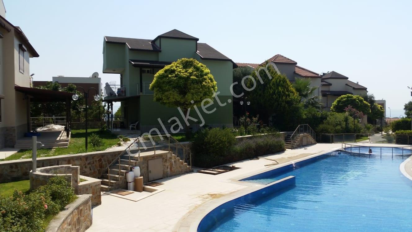 Kuşadası Deniz Manzaralı Tam Müstakil 4+1 Satılık Villa! - Görsel 21