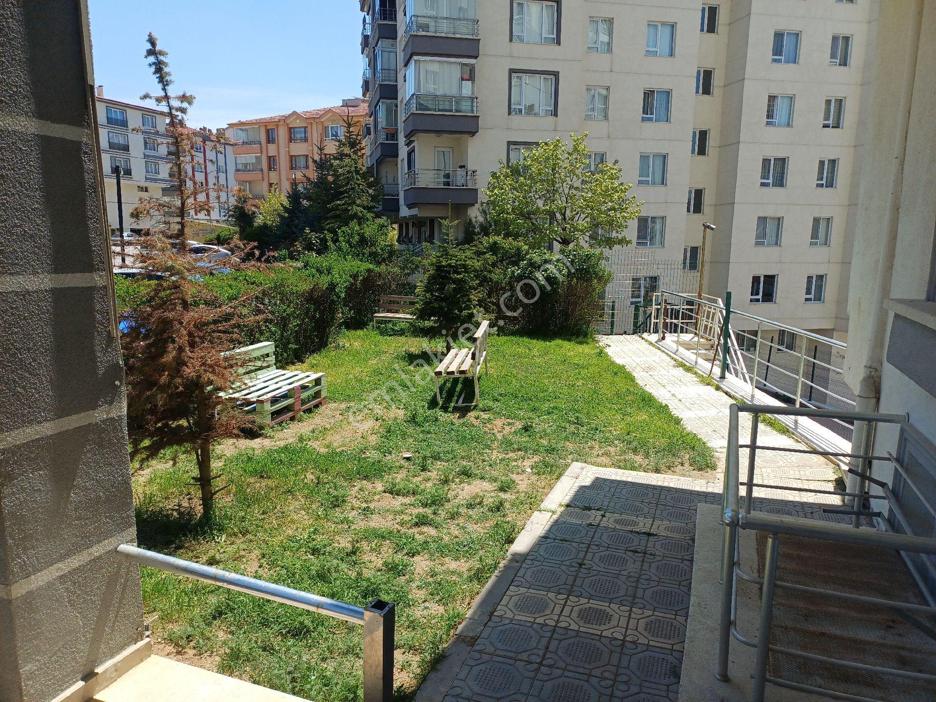 Kalekışladan Cadde Yakını Asansörlü Yalıtımlı Çokkatlıda Satılık 3+1 Daire - Görsel 3