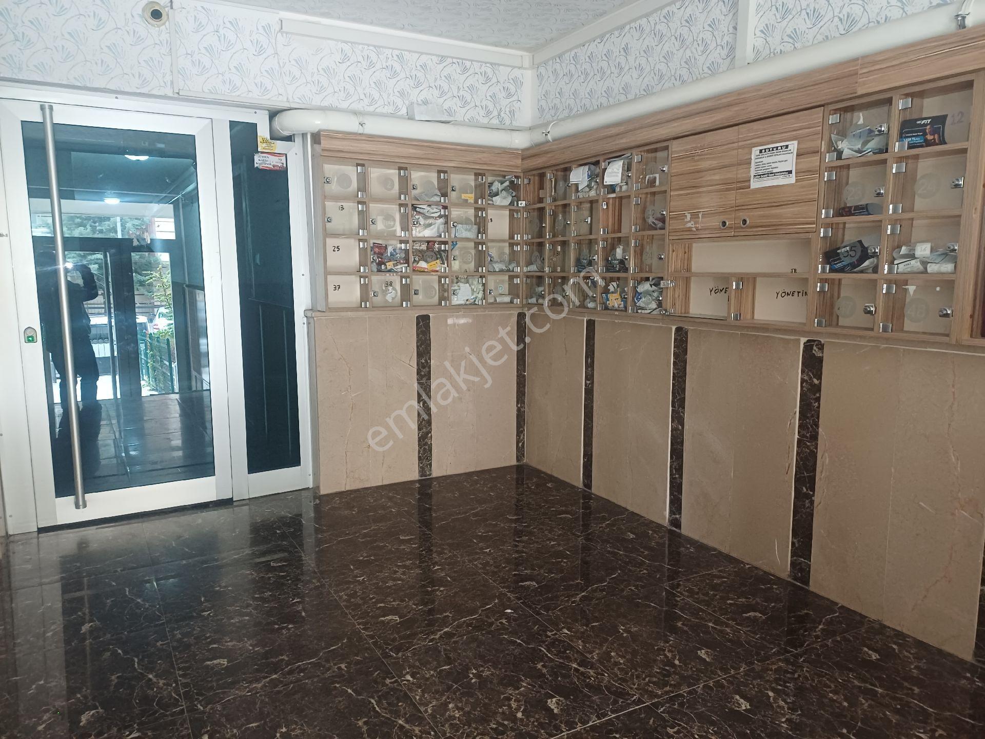 Kalekışladan Cadde Yakını Asansörlü Yalıtımlı Çokkatlıda Satılık 3+1 Daire - Görsel 4