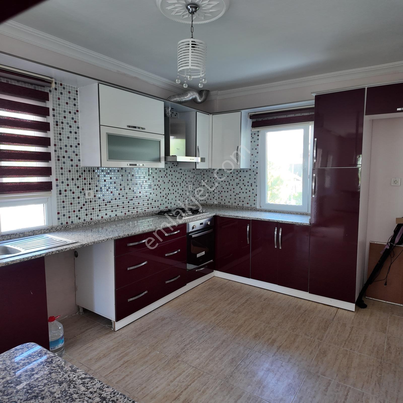 Medar Yakamoz Sitesinde 240 M2 4+1 Kiralık Tripleks Villa - Görsel 14