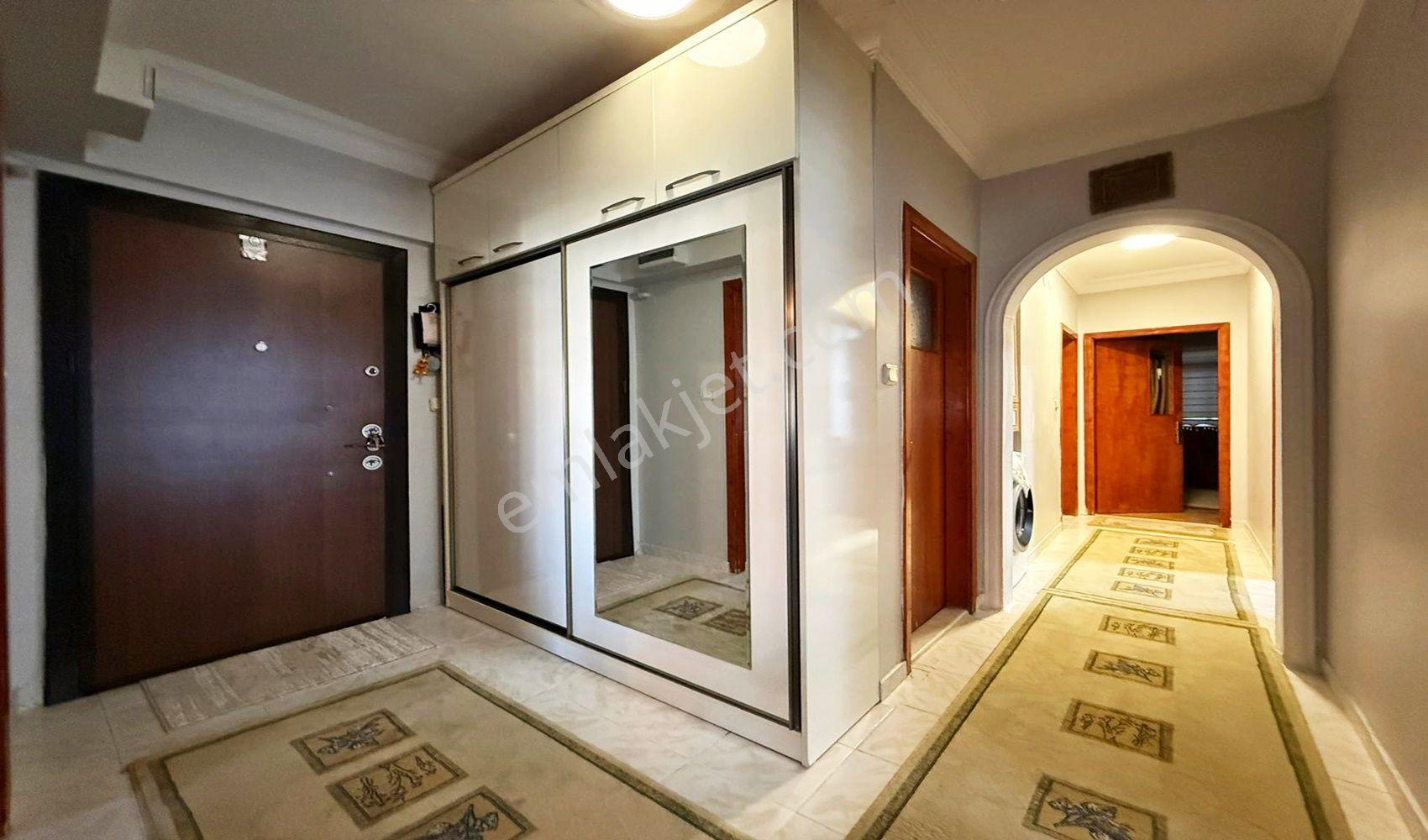Vadi'den Ufuktepe'de Cadde Yakını-eşyalı-kredi Sorunsuz-3+1 ! - Görsel 23