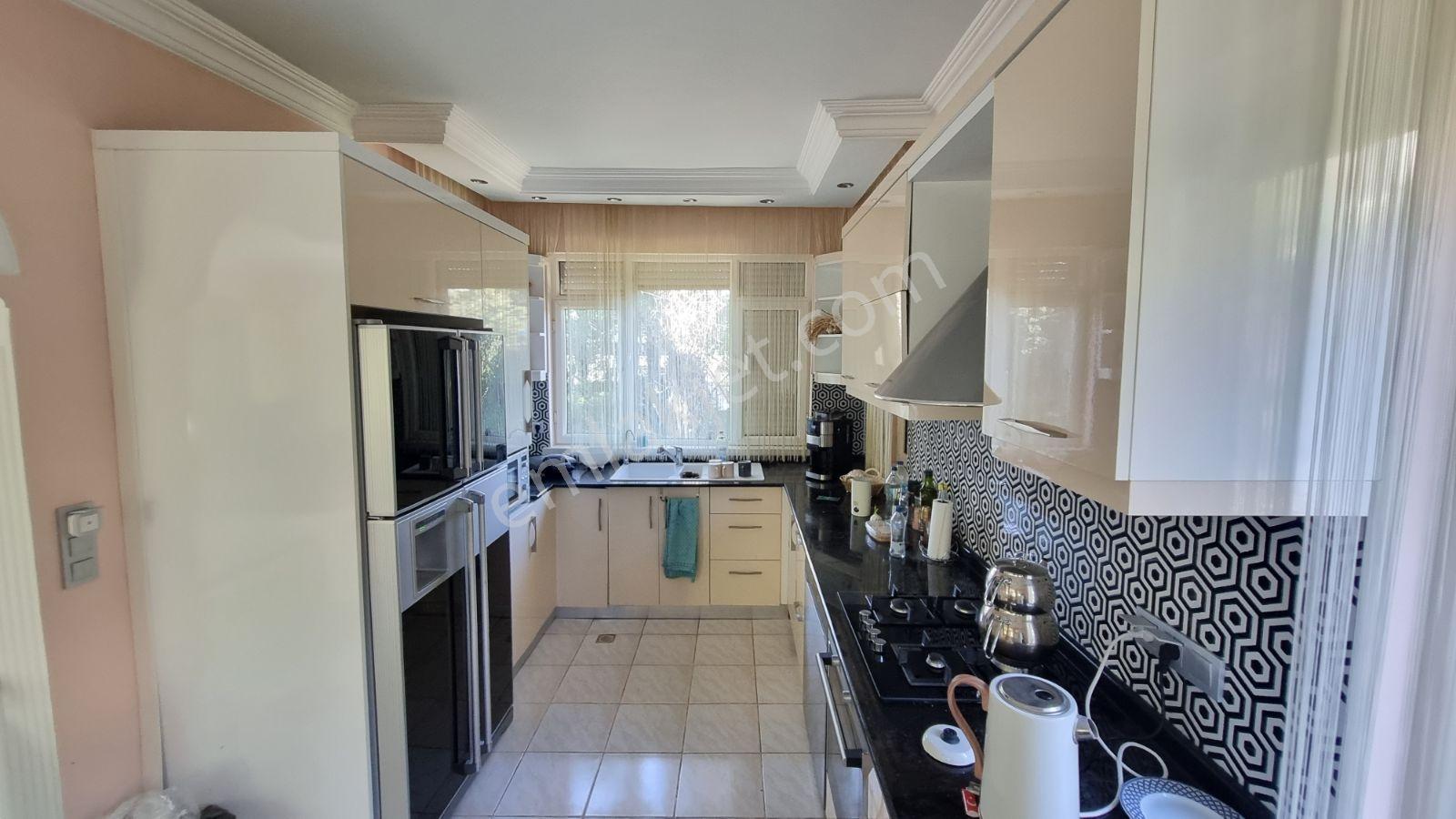 Boğazkent'te Eşyalı Satılık Müstakil Villa - Görsel 22