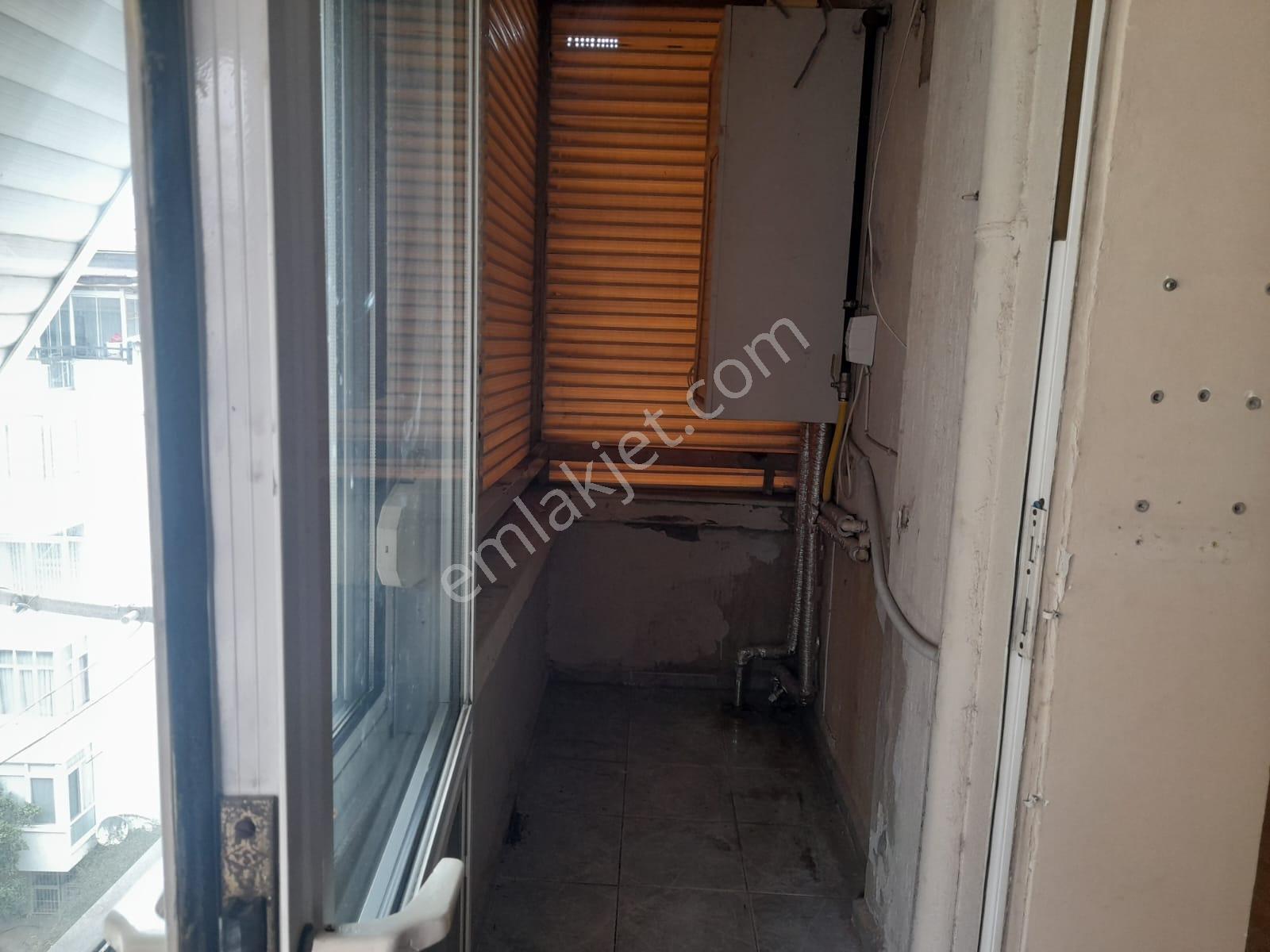 İnönü Caddesinde Metro Yakını Asansörlü Bireysel Doğal Gazlı Otoparklı Çift Cephe - Görsel 35
