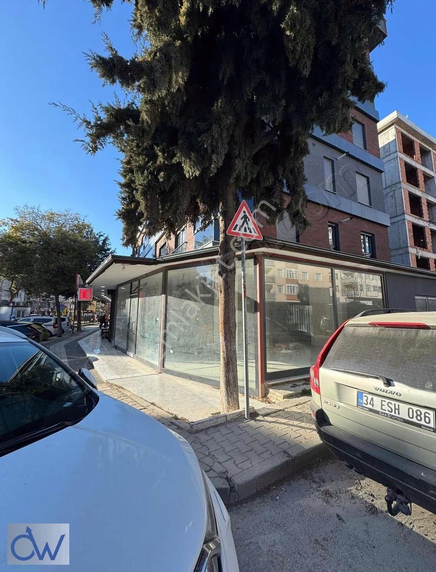 Kartal Orhantepe'de Tabela Değeri Yüksek Kiralık Dükkan