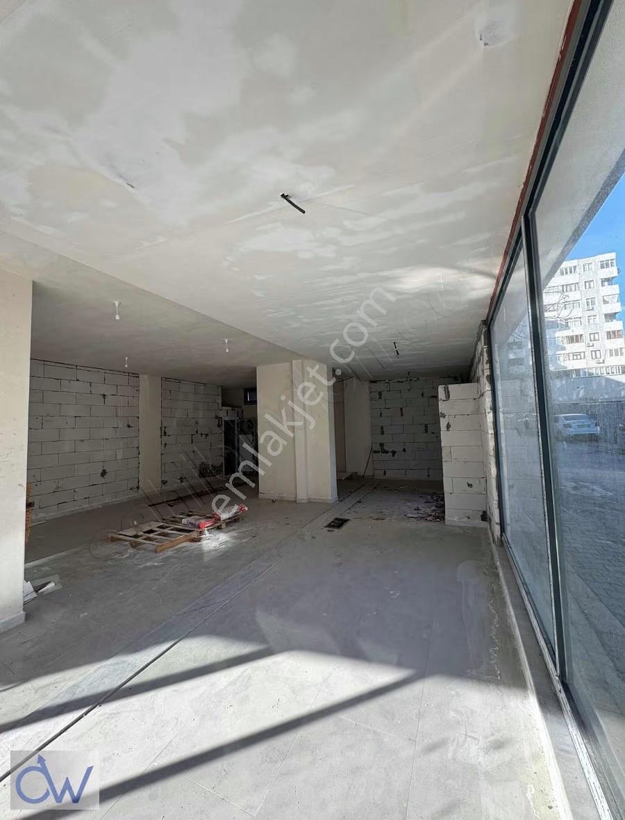 Kartal Orhantepe'de Tabela Değeri Yüksek Kiralık Dükkan - Görsel 5