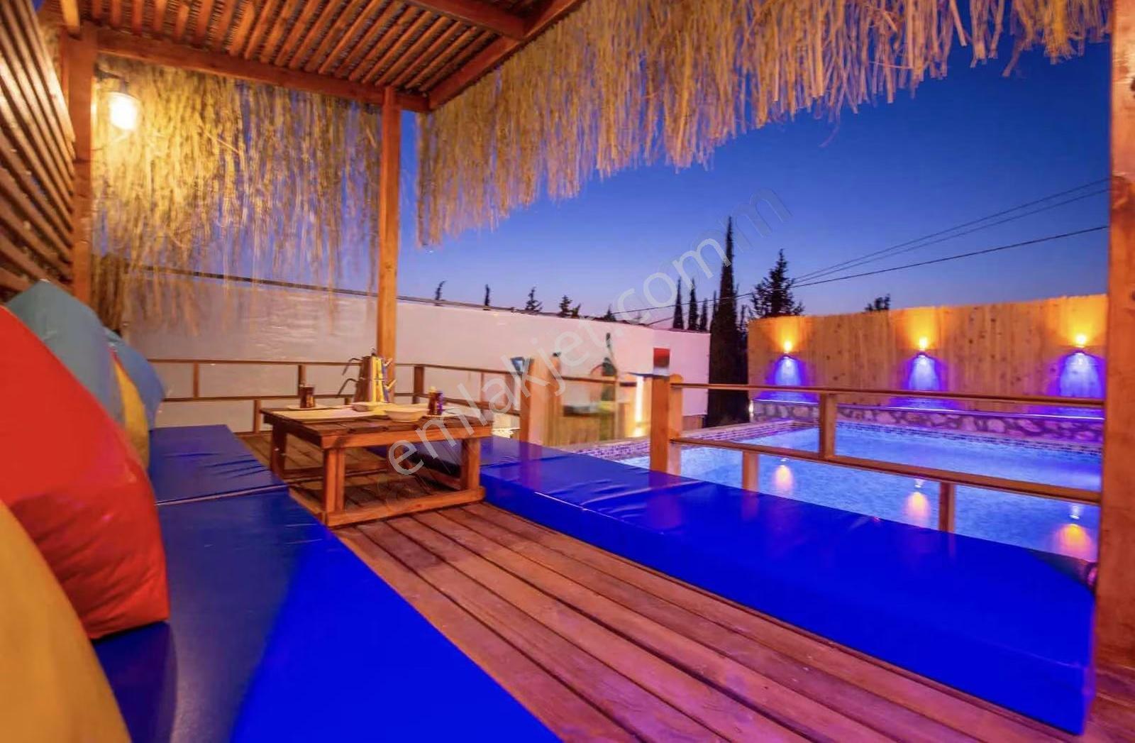 Patarada Korunaklı , Jakuzili , Özel Havuzlu 2+1 Kiralık Villa - Görsel 26