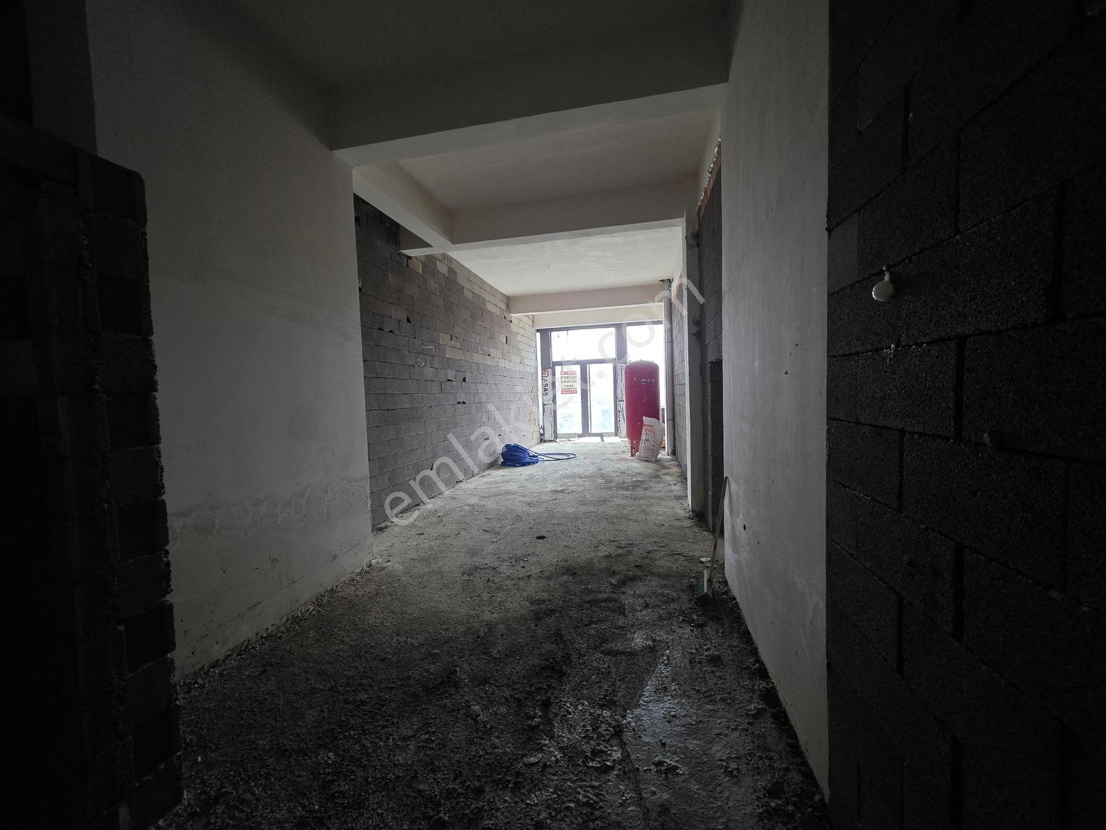Sultan Fatih Cad. Üzeri Önü Açık/ Nata Vega Komşu Kiralık Dükkan - Görsel 4