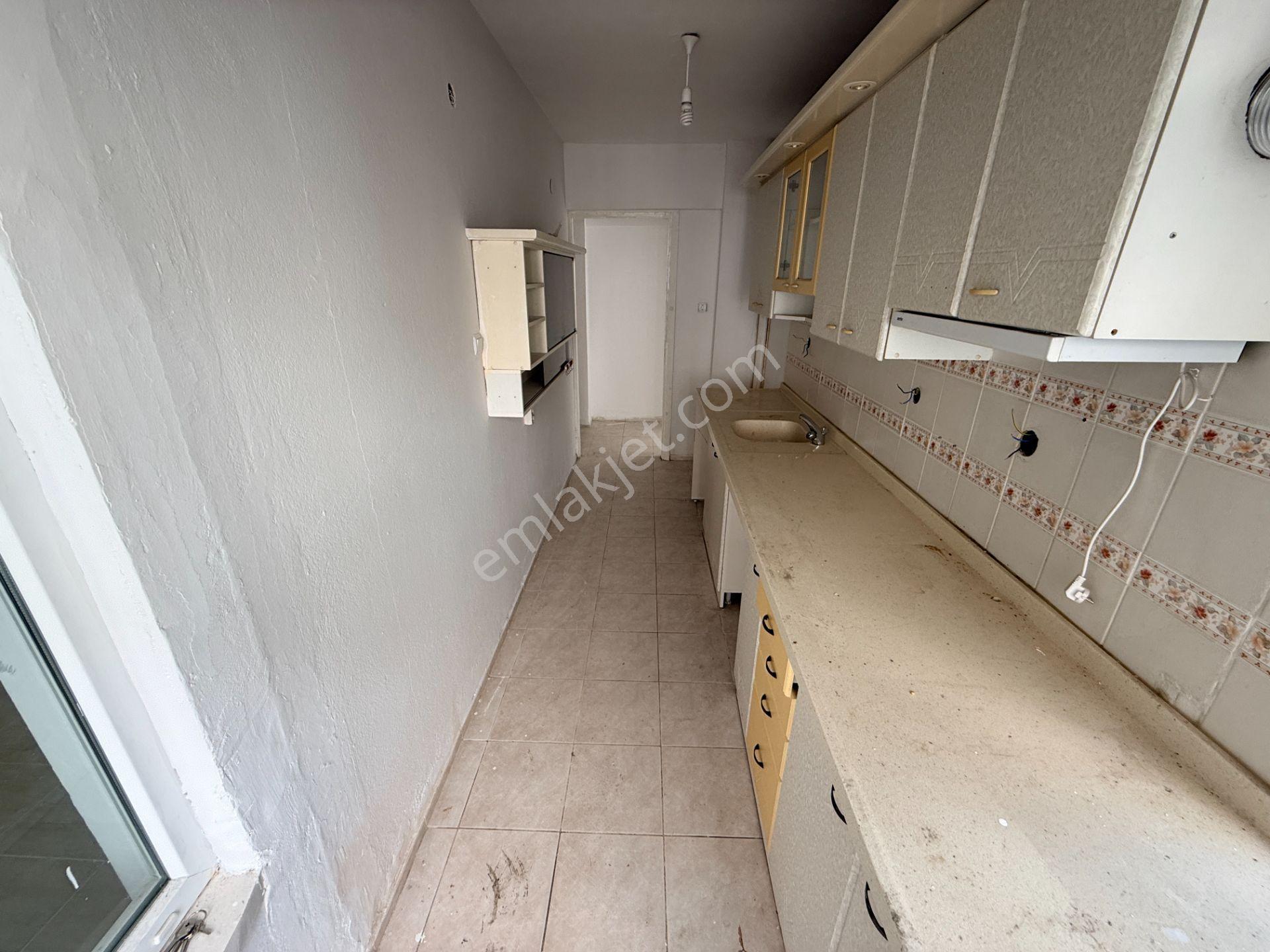 ▄tek Yetkili▄jet'ten Sarıkız'da Bahçe Kullanımlı Denize 50m 2+1 - Görsel 14