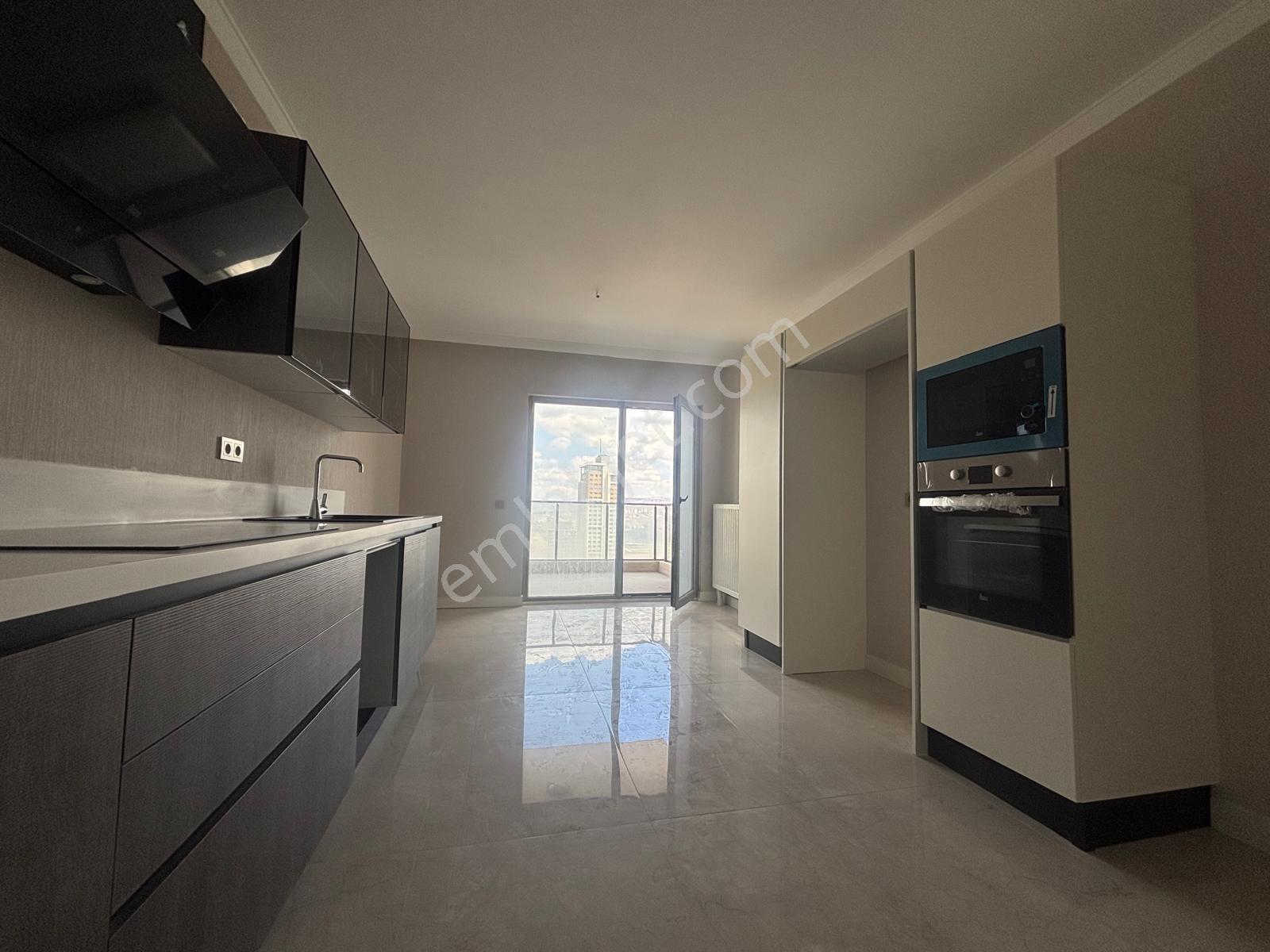 Akadia Modern'de Ayrıcalıklı Yaşam : Geniş 4+1 Lüks Daire - Görsel 38