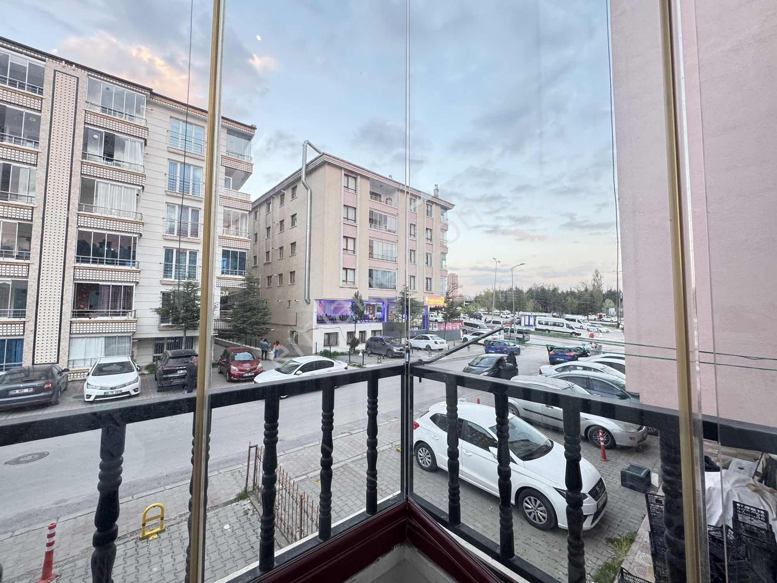 Keşif'ten/nato Yolu Üzerinde/ara Katta/yapılı/kiralık/3+1 - Görsel 7