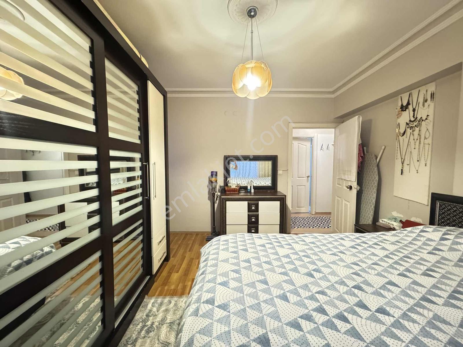 Keşif'ten/nato Yolu Üzerinde/ara Katta/yapılı/kiralık/3+1 - Görsel 23