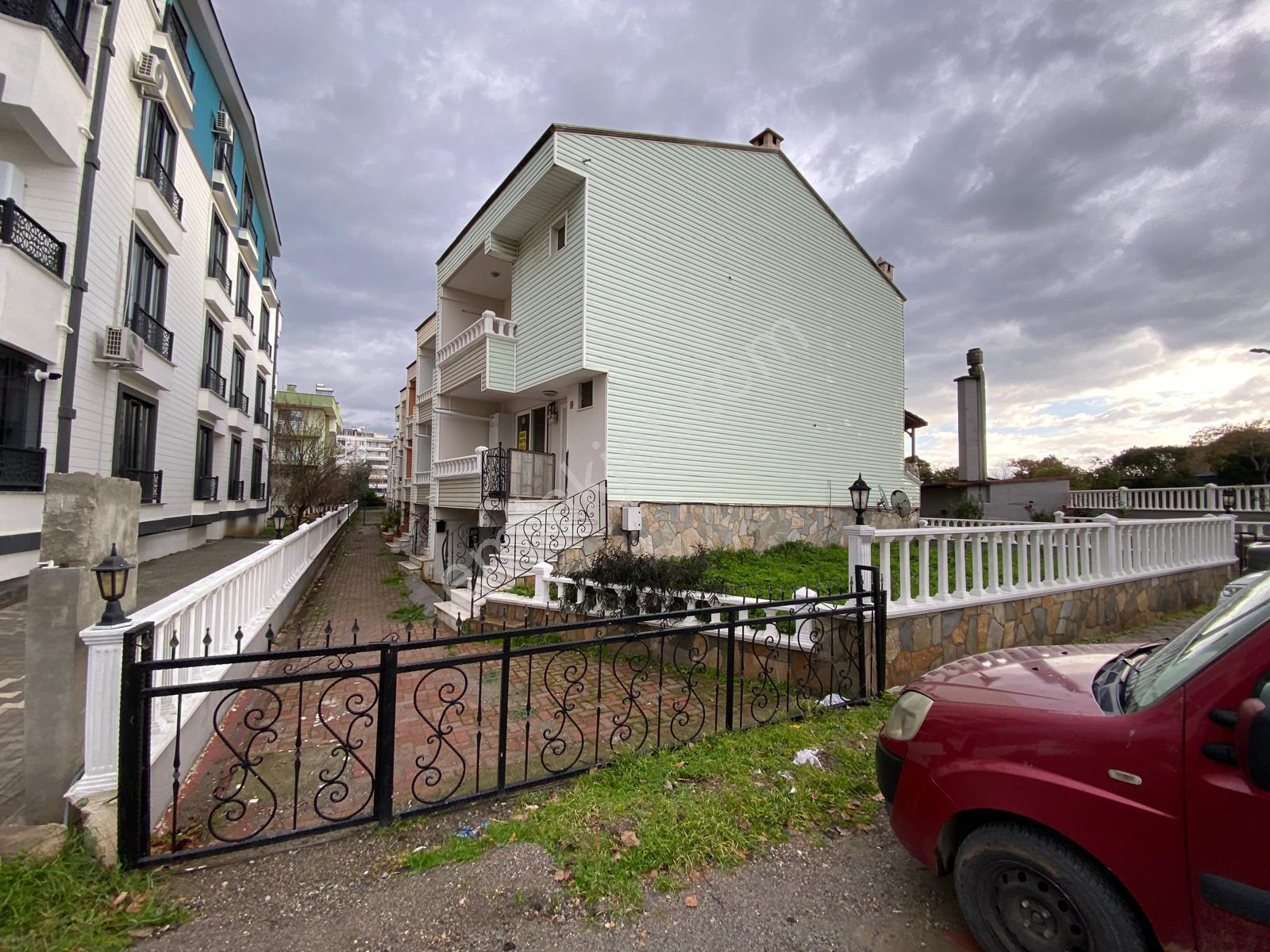 Balıkesir Edremit Ülkü Yolu Demir Sitesinde Doblex Kiralık