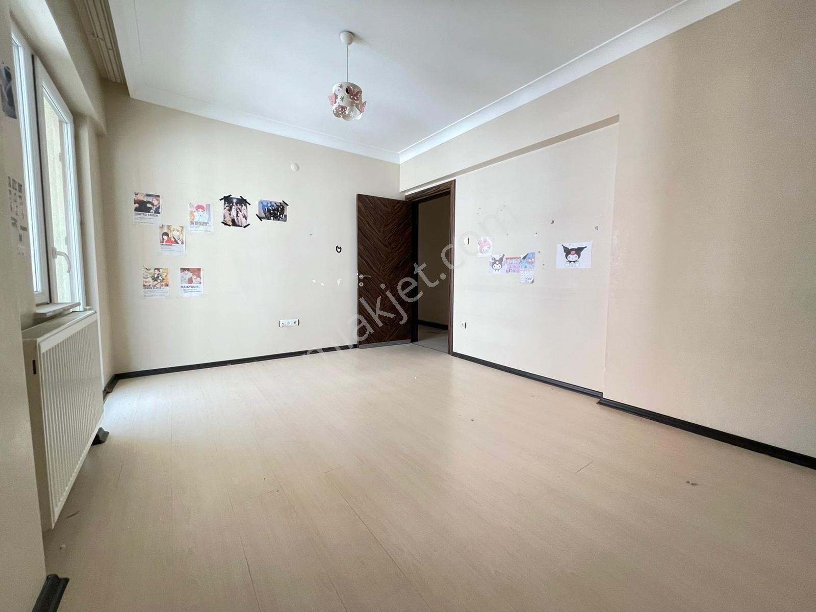 Tuğra'dan Site İçinde 3+1 Geniş Kullanışlı Daire - Görsel 6