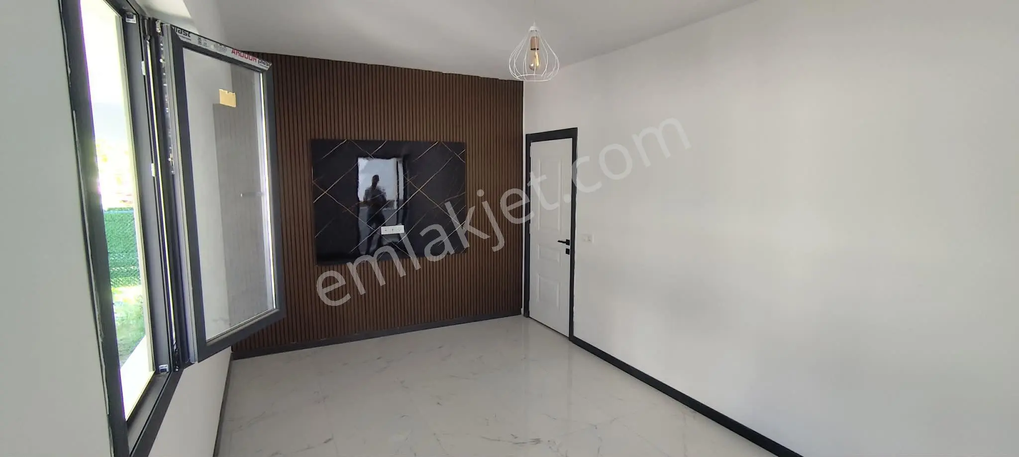 İlbadı Mahallesinde 2+1/95 M2 Tv Üniteli Çift Balkonlu Yerden Isıtmalı Harika Daire 3.150.000 Tl ! - Görsel 3