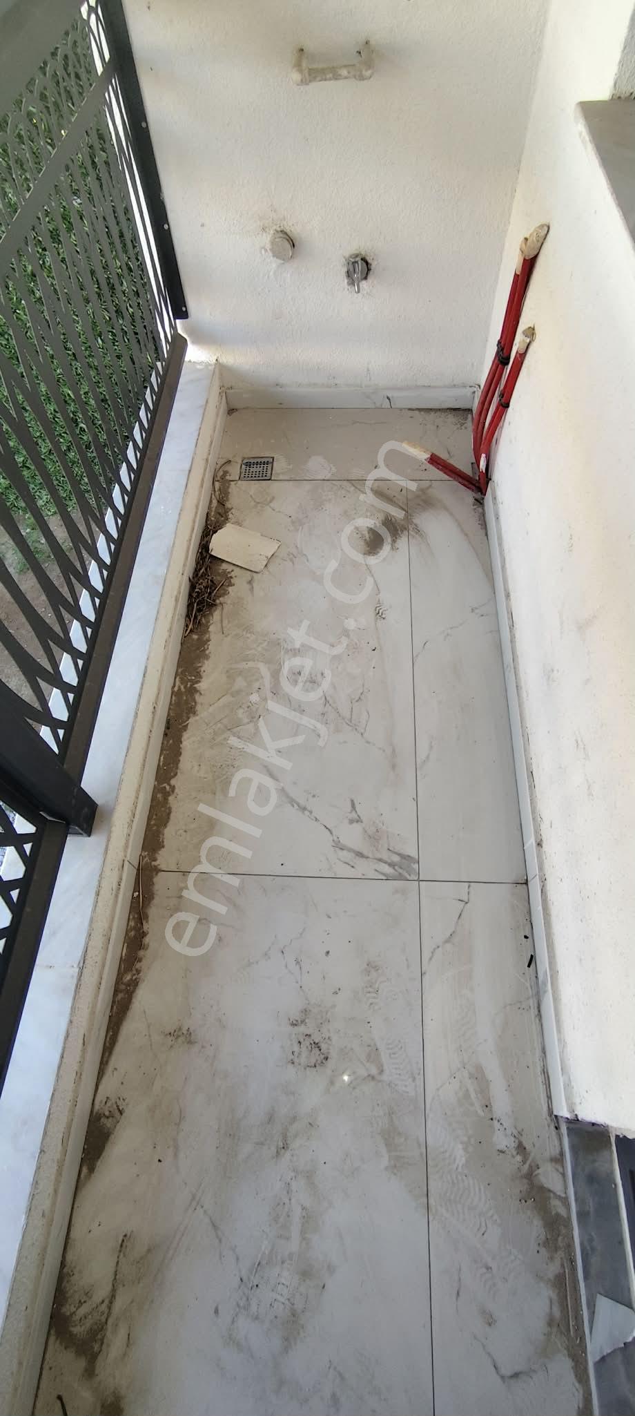 İlbadı Mahallesinde 2+1/95 M2 Tv Üniteli Çift Balkonlu Yerden Isıtmalı Harika Daire 3.150.000 Tl ! - Görsel 11