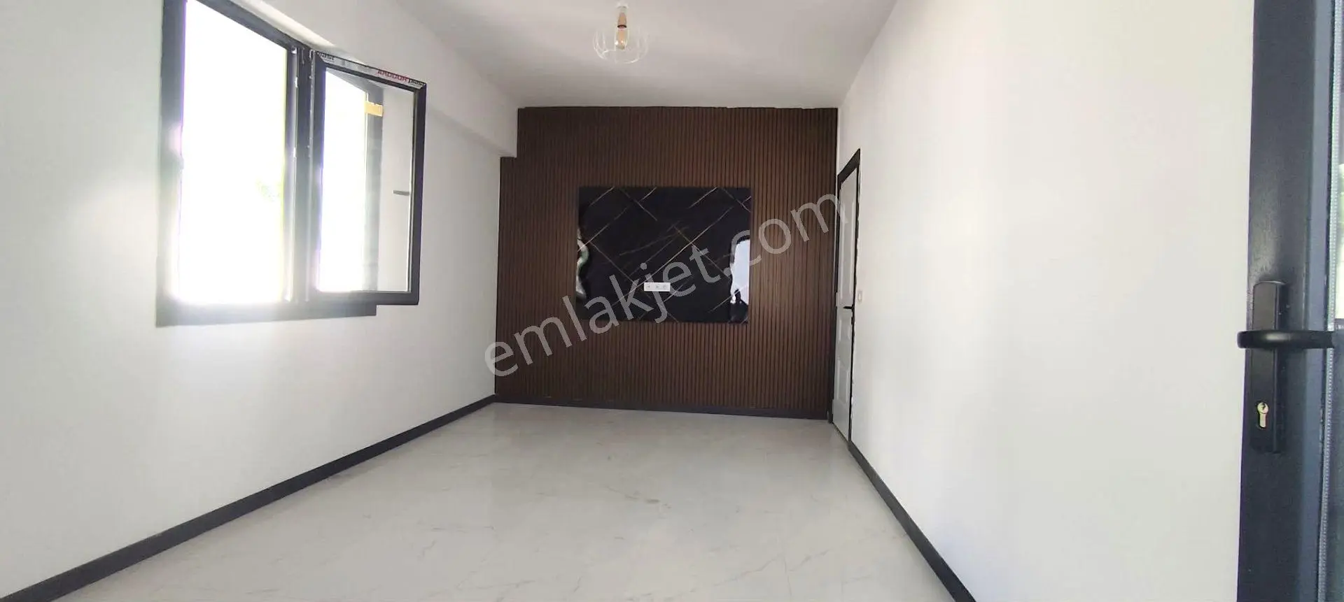 İlbadı Mahallesinde 2+1/95 M2 Tv Üniteli Çift Balkonlu Yerden Isıtmalı Harika Daire 3.150.000 Tl ! - Görsel 2