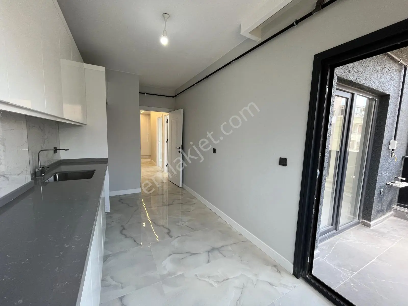 Satılık 2+1 Lüks Sıfır Daireler - Pendik Kurtköy - Oturuma Hazır - Görsel 31