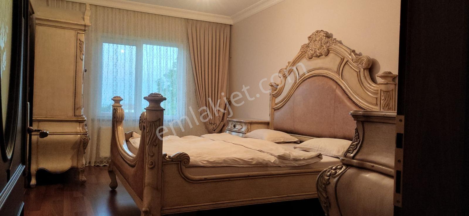 Yuşa'dan 1.774 M² Arsa İçinde 480 M² Tripleks Müstakil Villa - Görsel 16