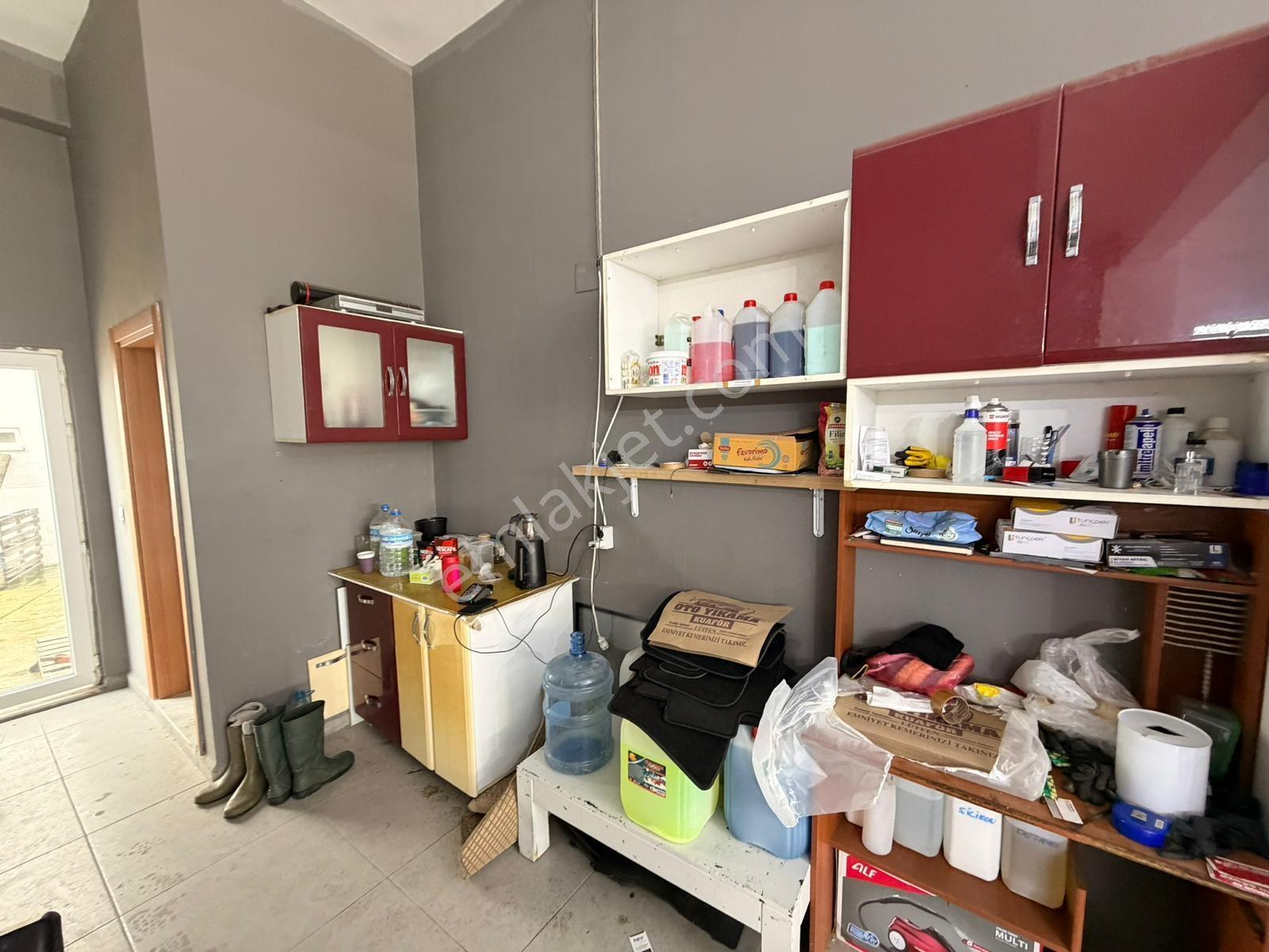 Kayapa'da Devren Kiralık Oto Yıkama& Oto Lastik Dükkanı - Görsel 14