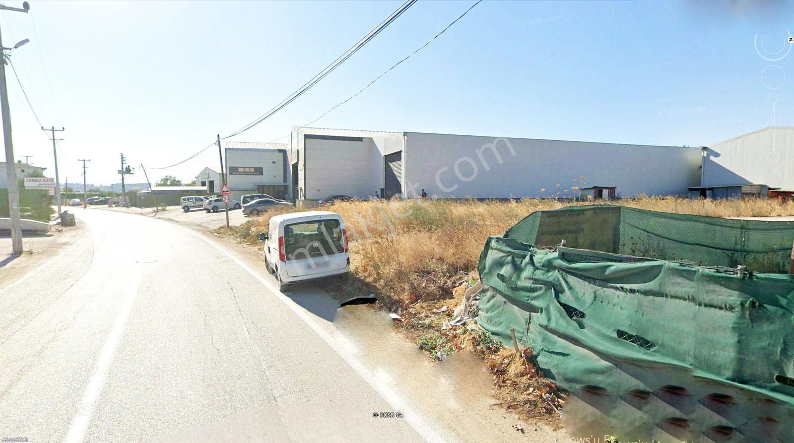 Ürünlü'de Ana Asfalt Üzerinde 675m2 Kiralık Arazi - Görsel 4