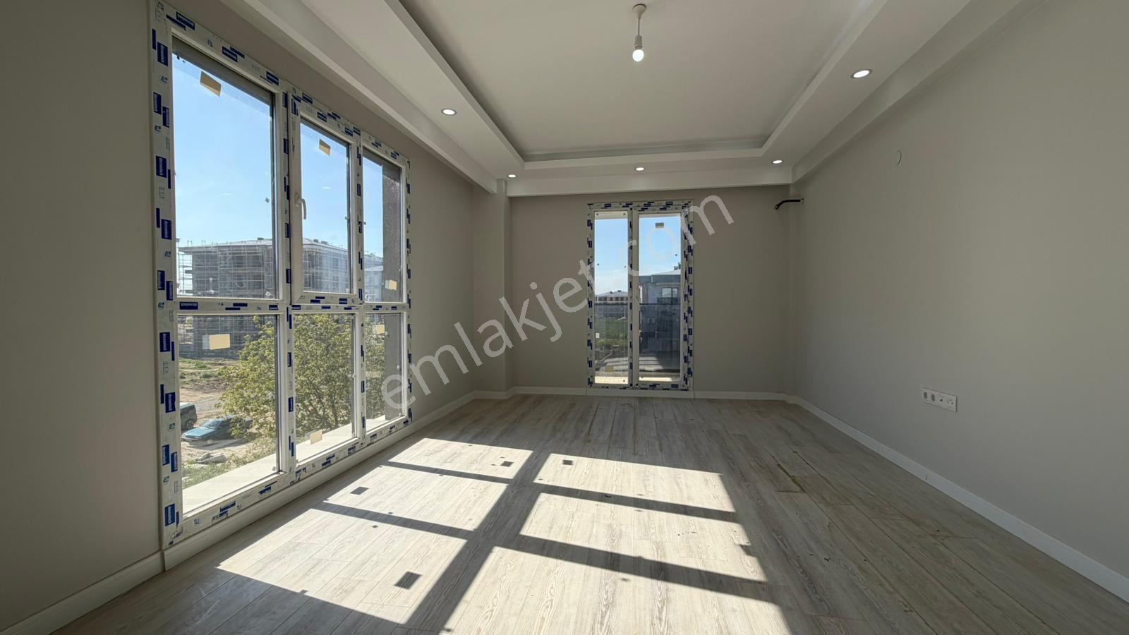 Atatürk Mah Havuzlu Site İçerisinde Satılık Lüx 2+1 Daire - Görsel 3